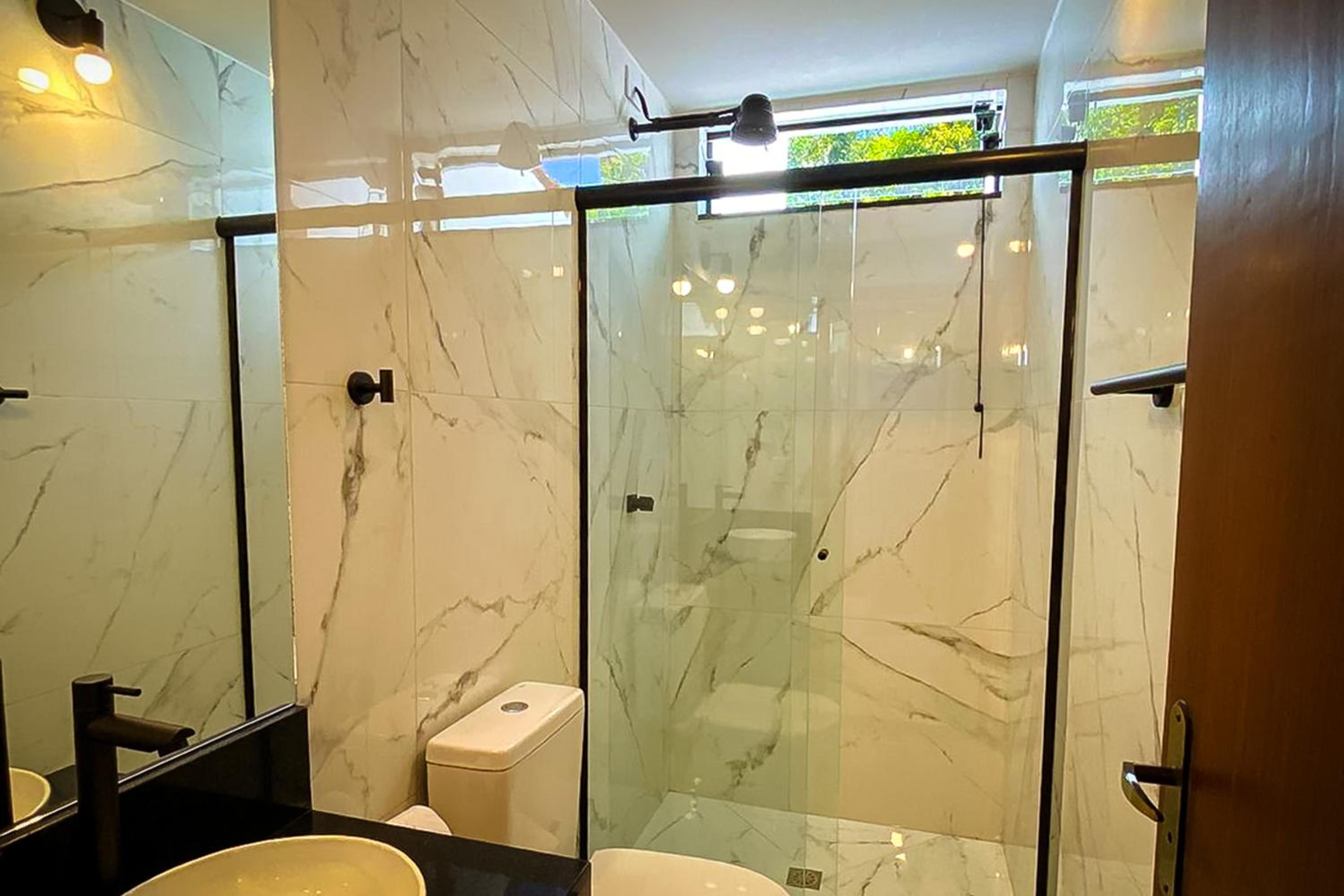 Suite with Spa Bath photo 2