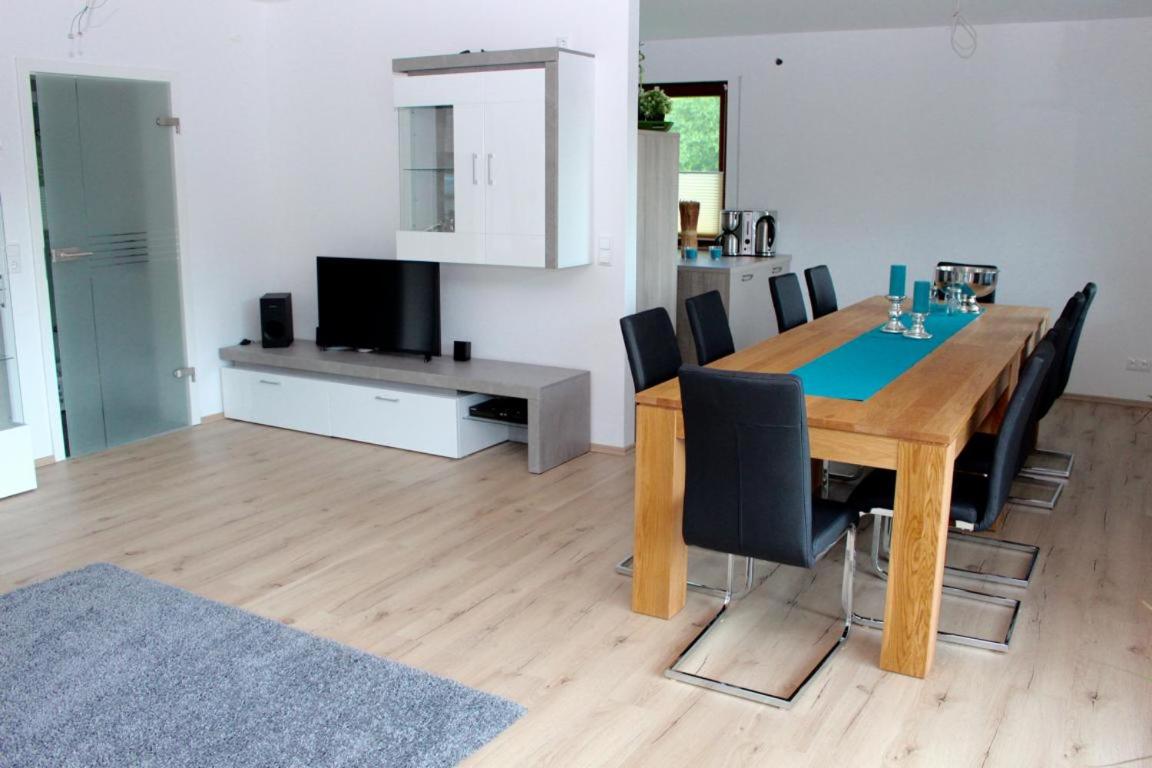 Two-Bedroom Apartment Larum photo 3