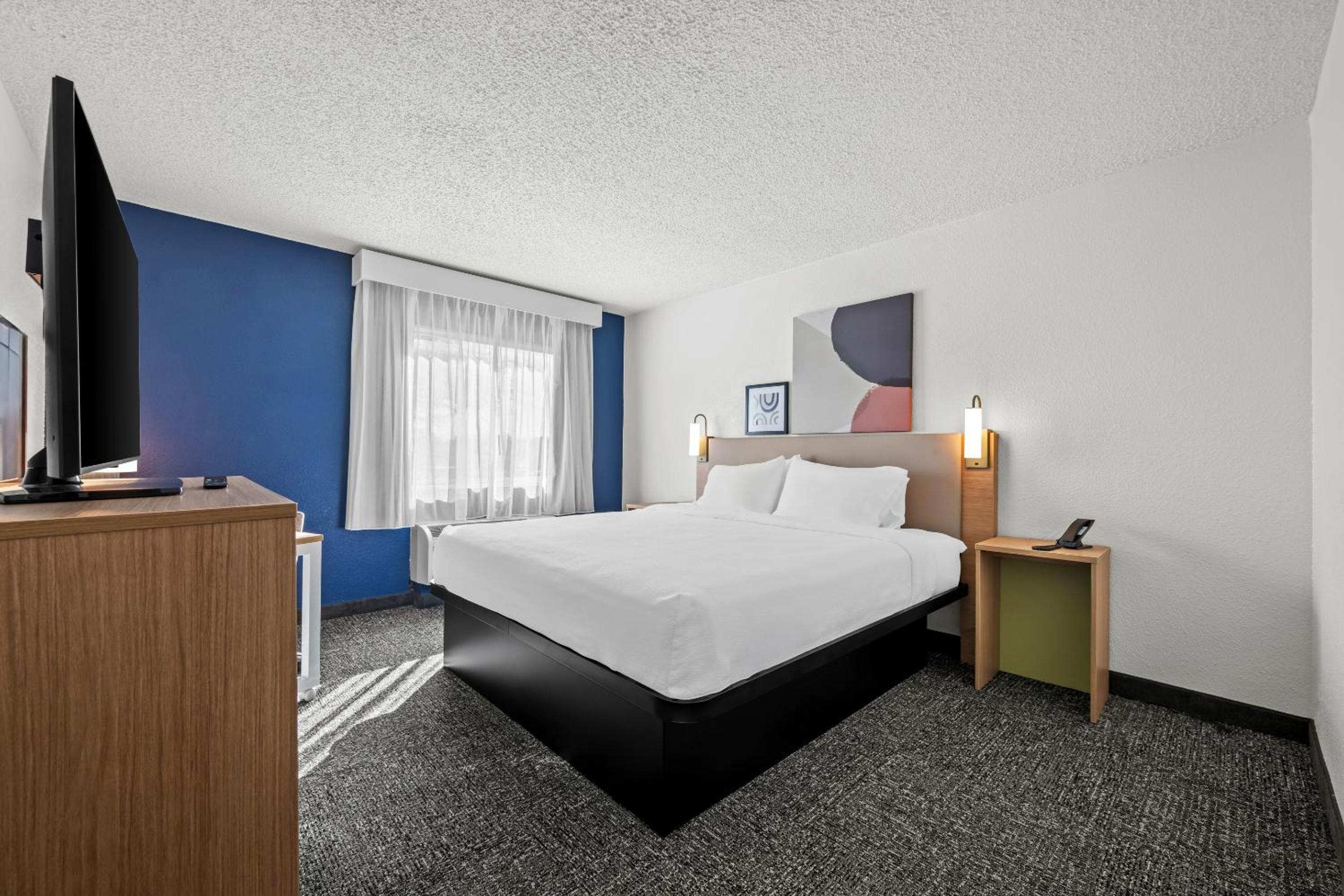 King Room - Hearing Access - Photo 2