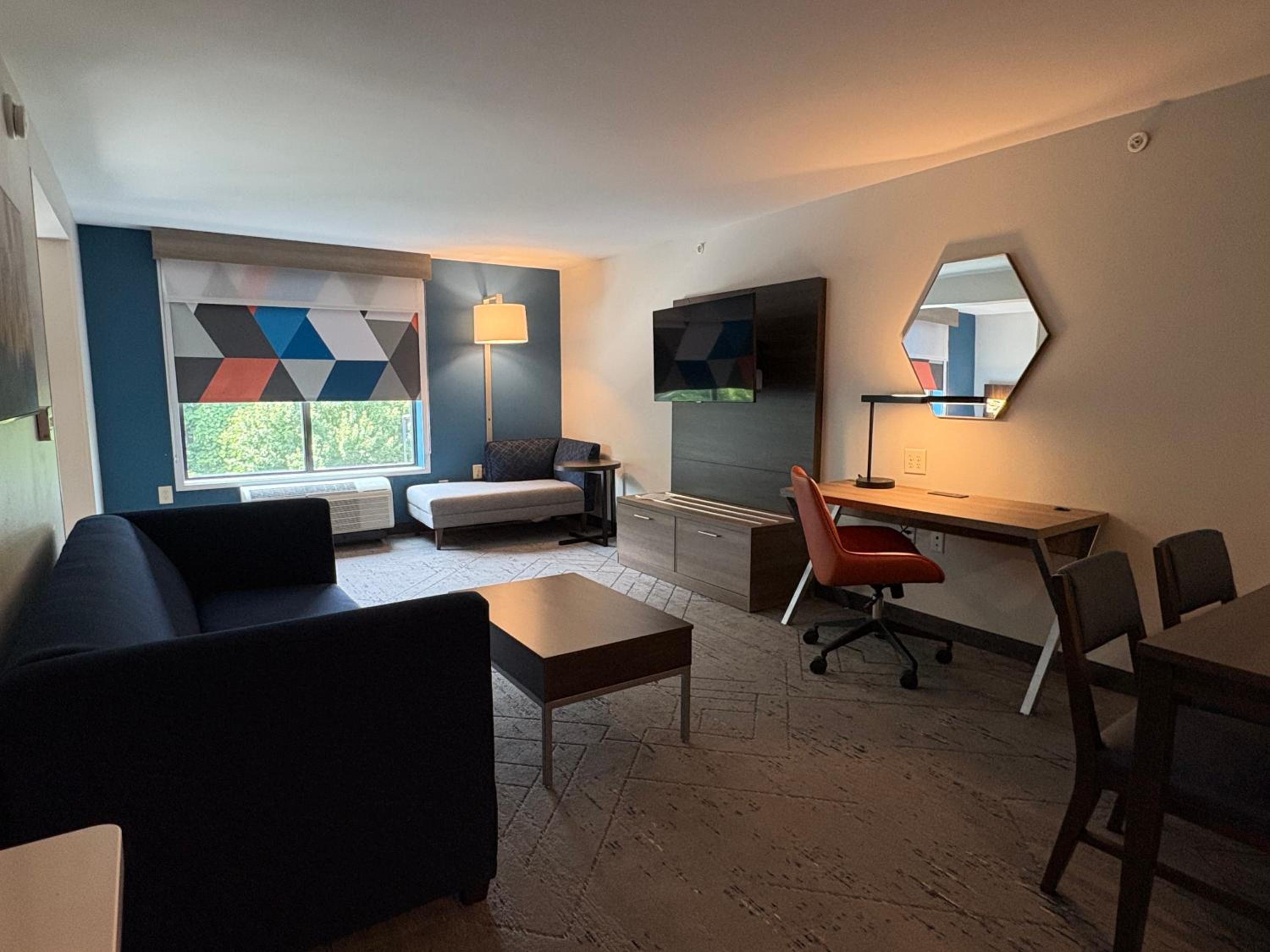 King Suite with Kitchenette