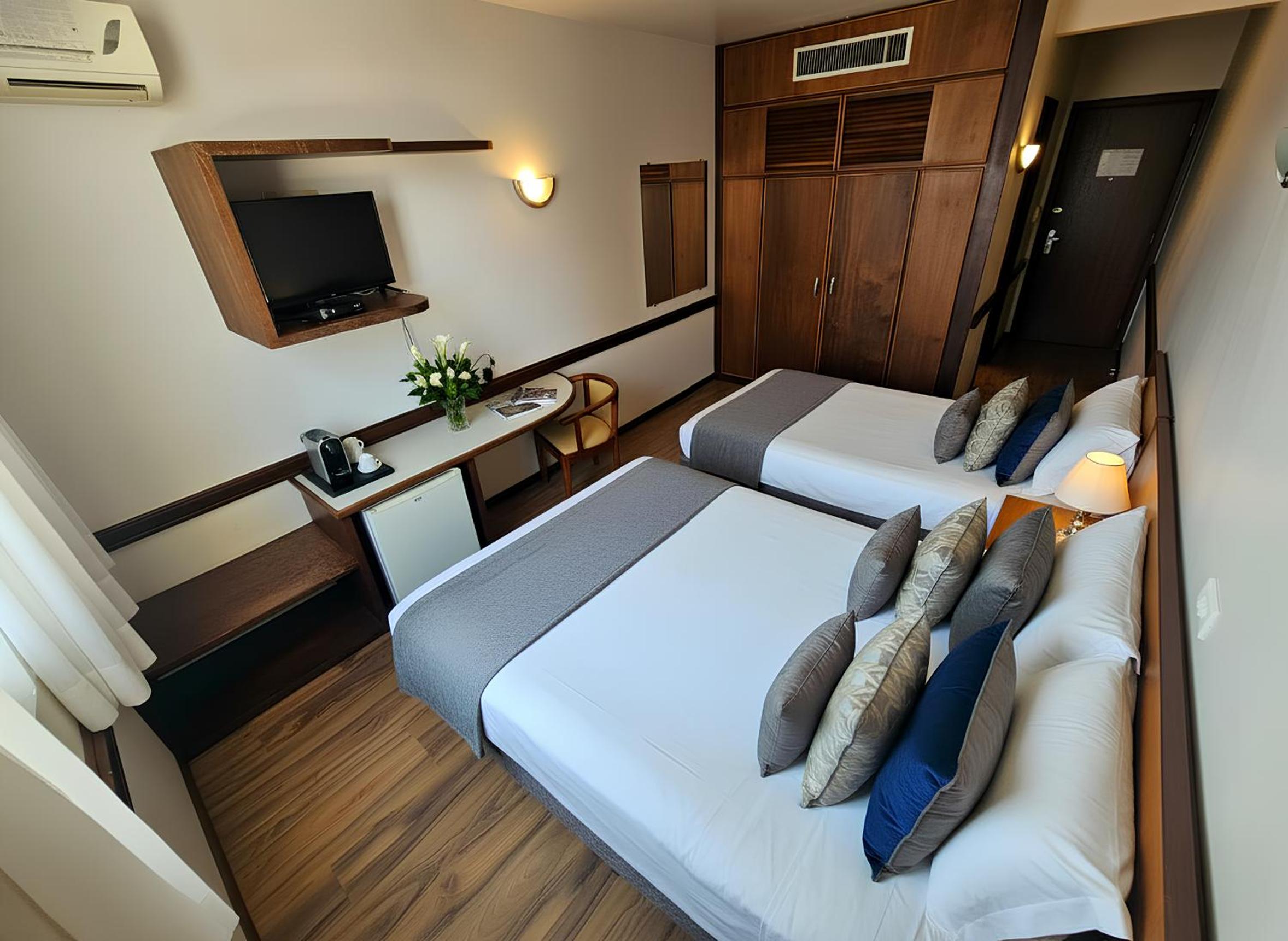 Deluxe Triple Room