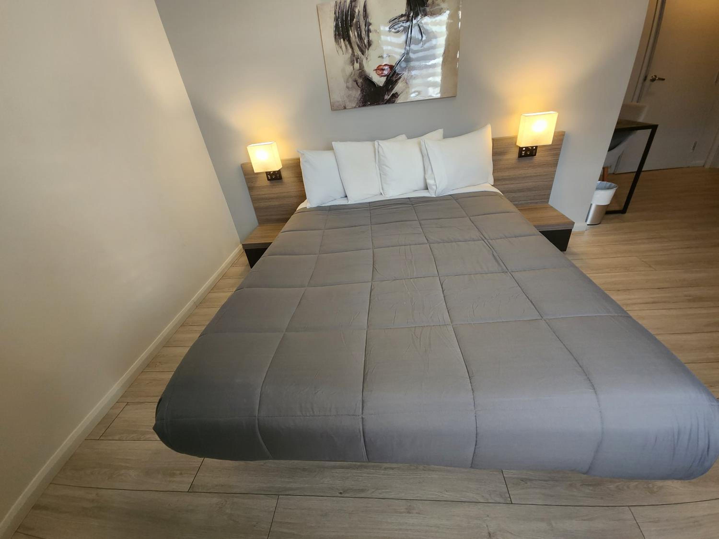 Queen Room