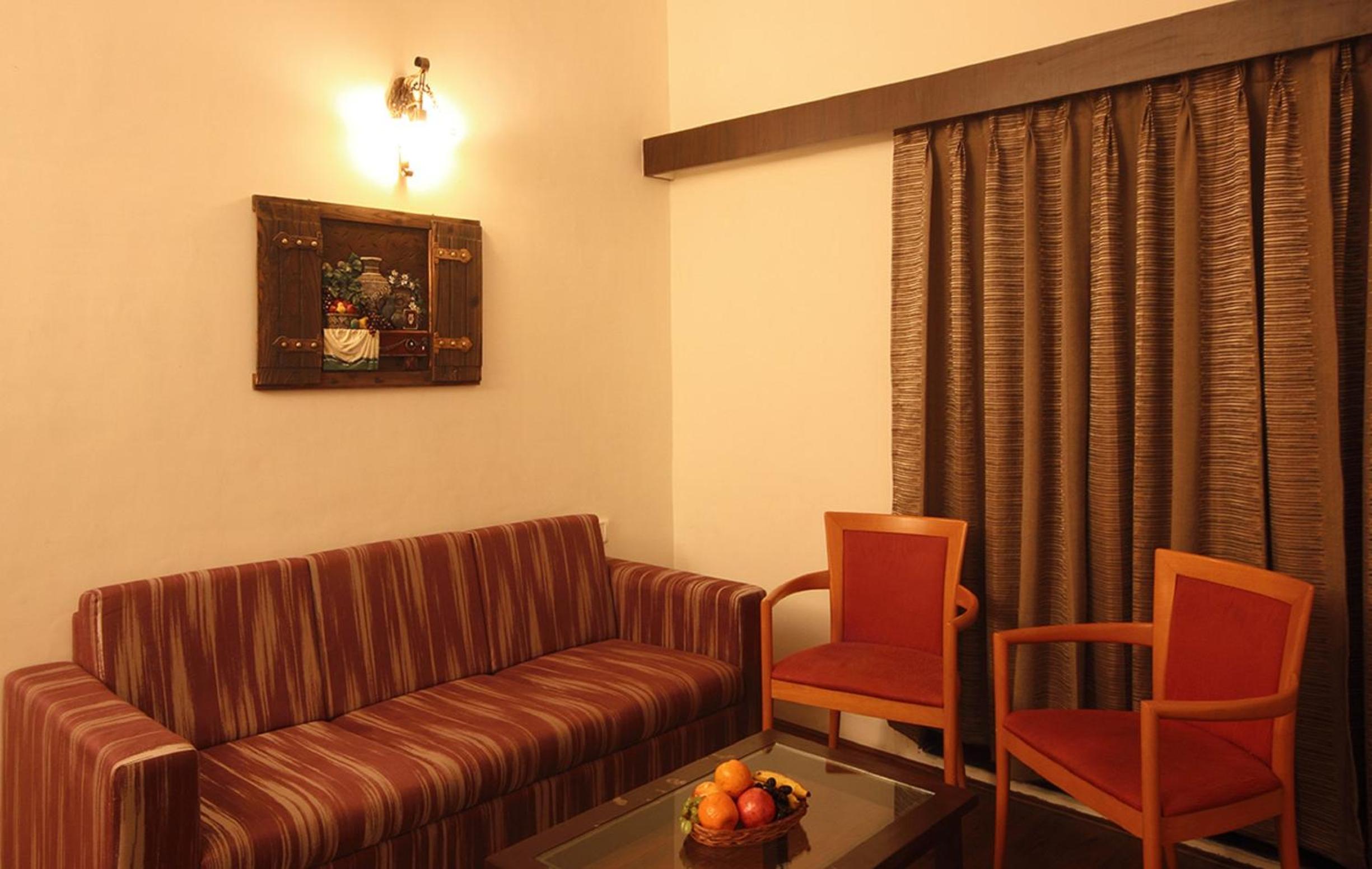 Deluxe Suite - Photo 3