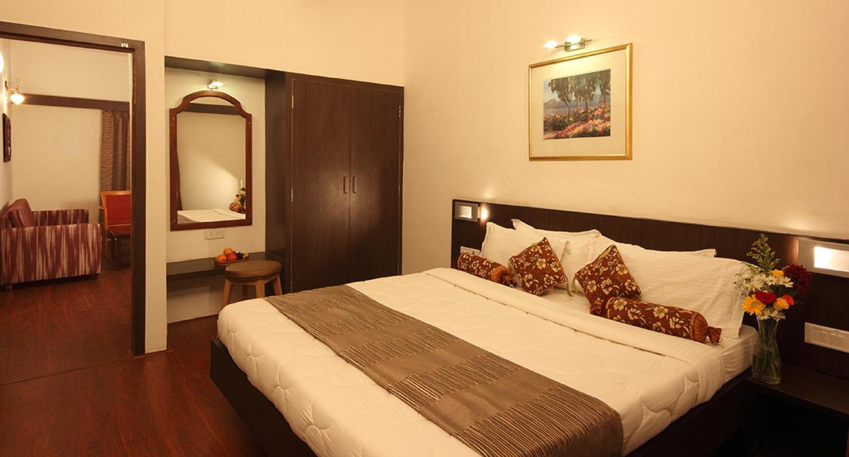 Deluxe Suite - Photo 7
