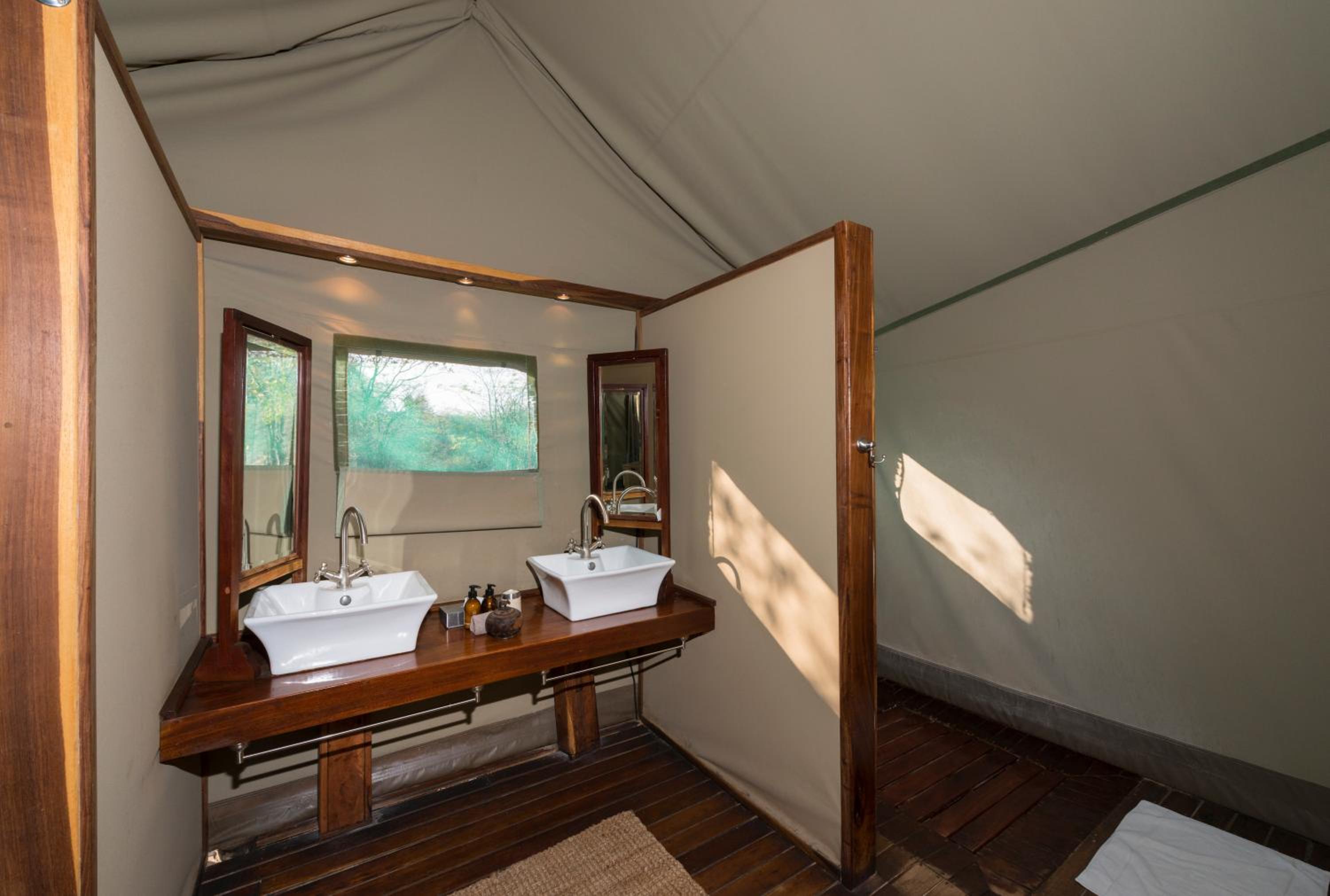 Standard Twin Tent photo 3