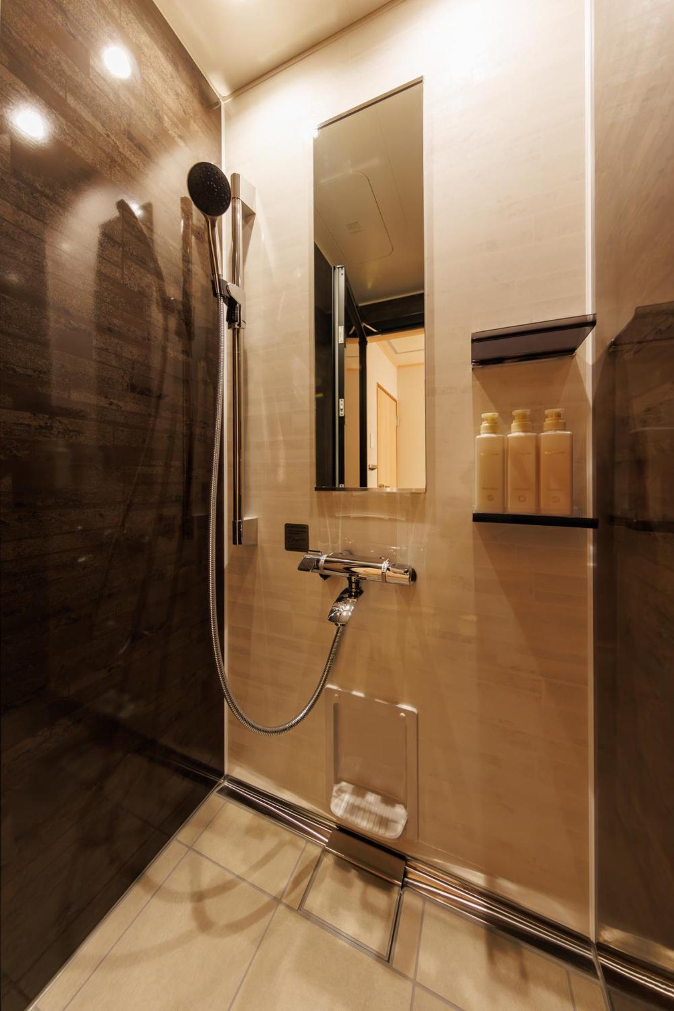 Deluxe Double Room with Shower photo 3