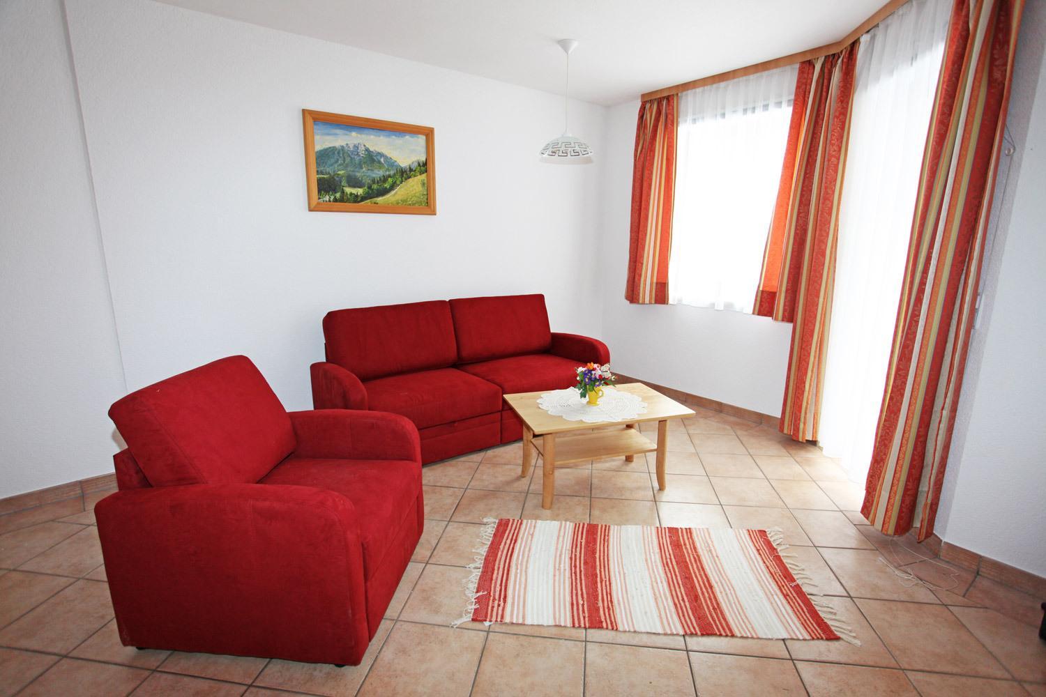 One-Bedroom Apartment with Terrace photo 3