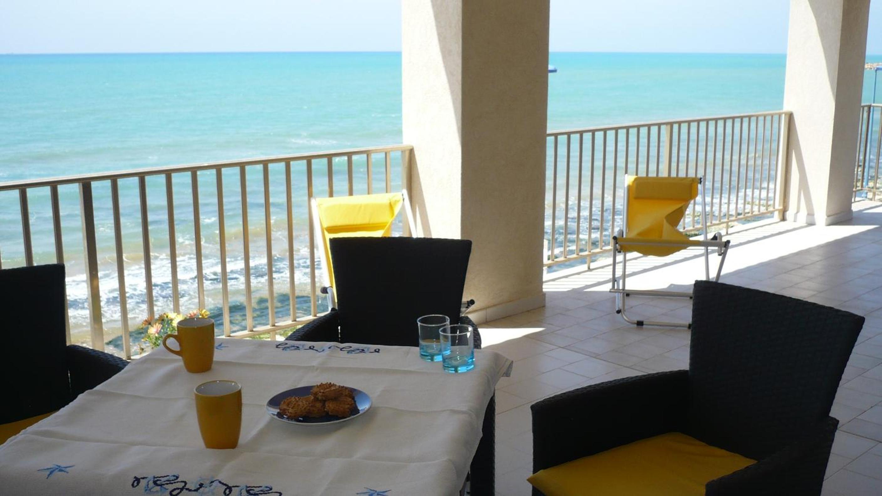 Apartment with Sea View photo 3