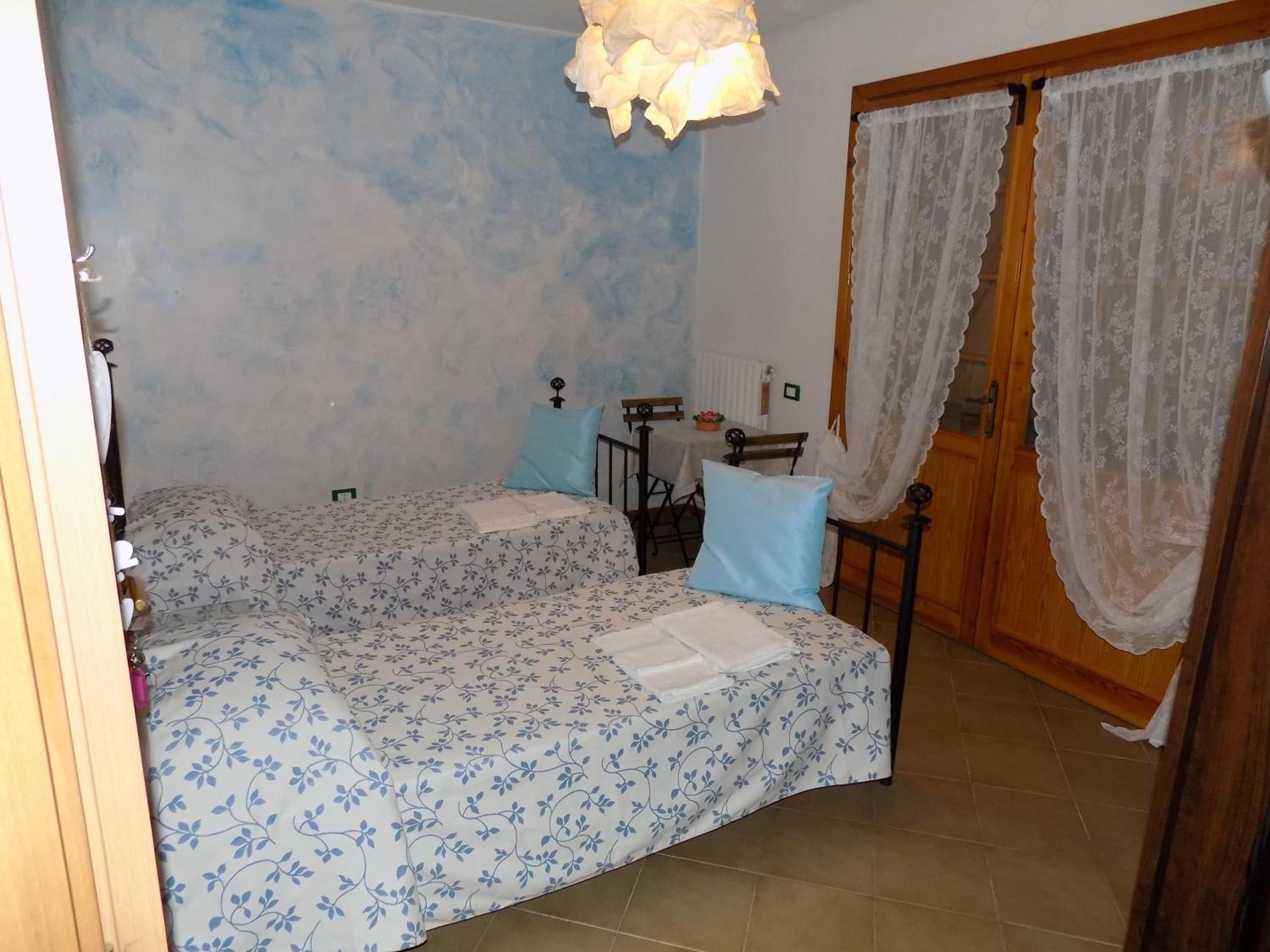 Budget Double or Twin Room - Photo 4