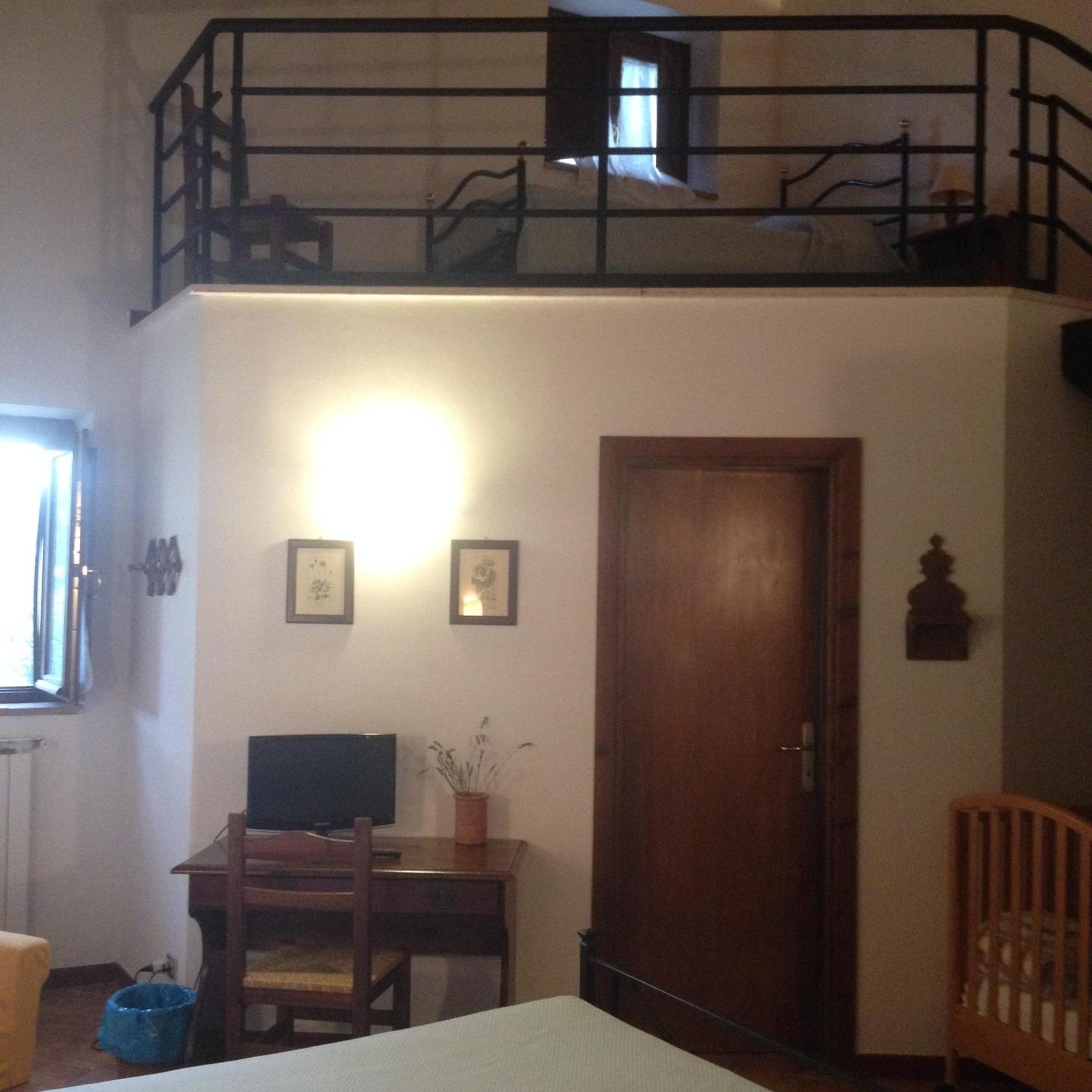 Comfort Triple Room photo 3