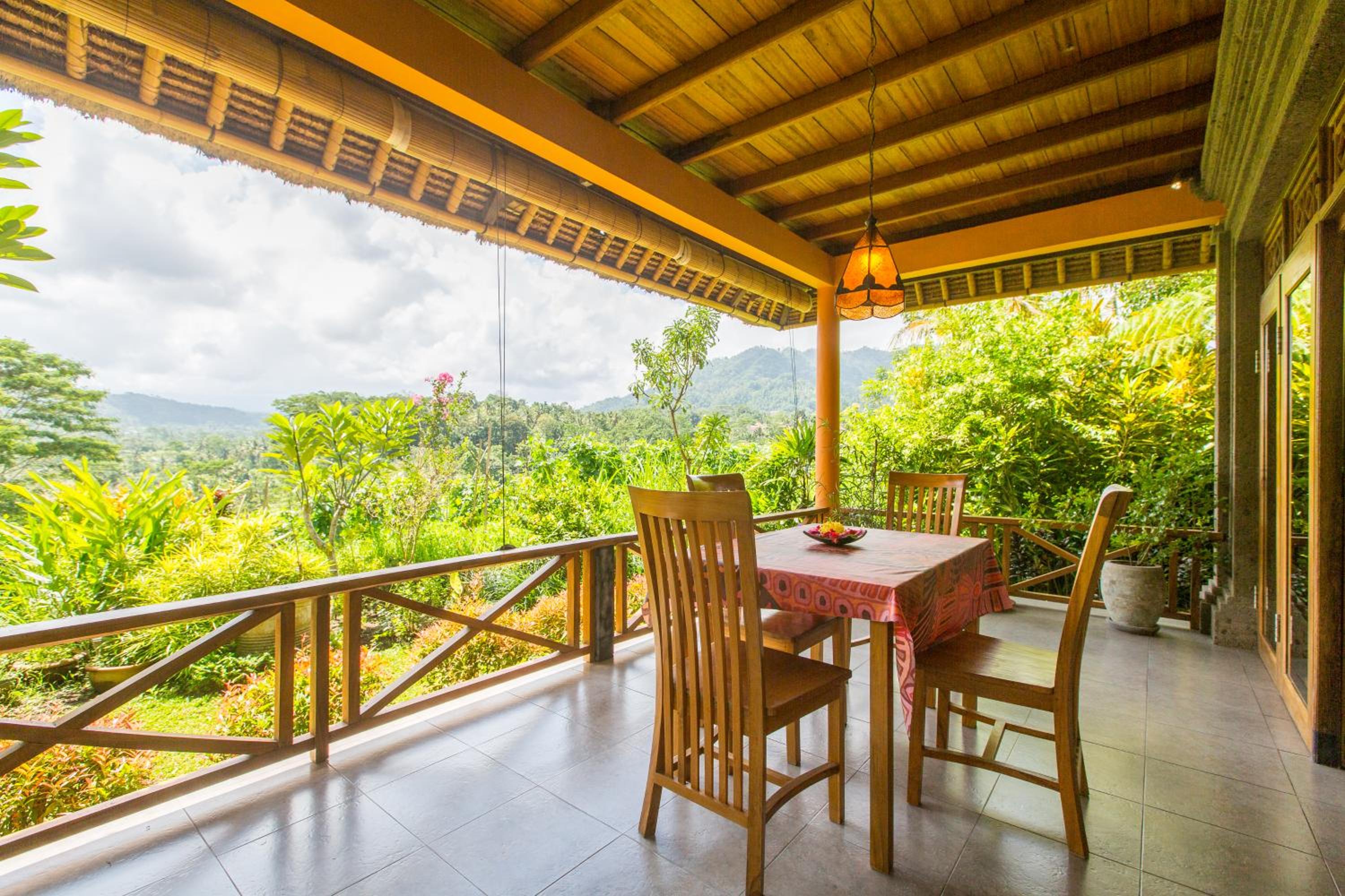 Villa photo 3