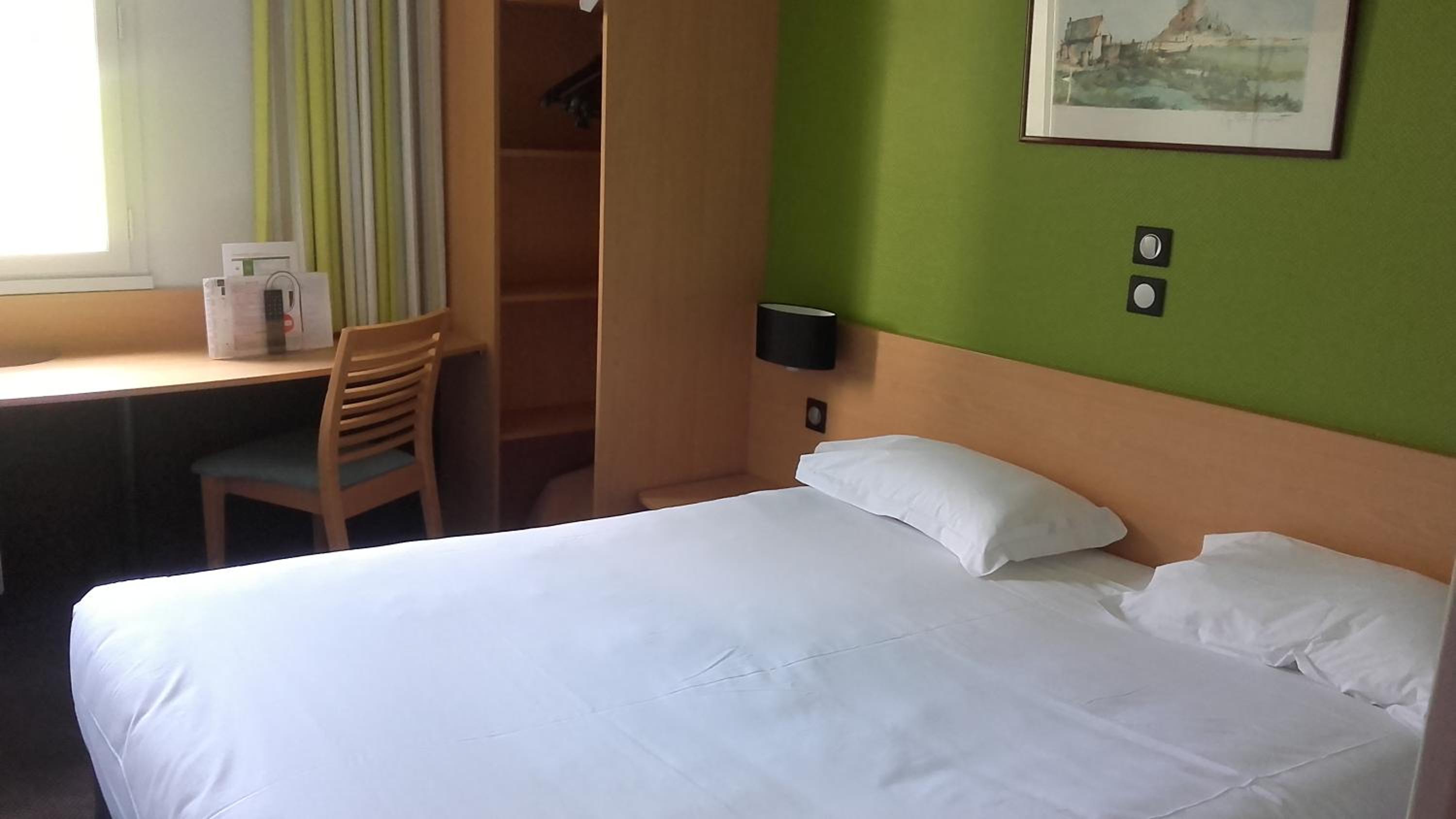 Double Room - Photo 3