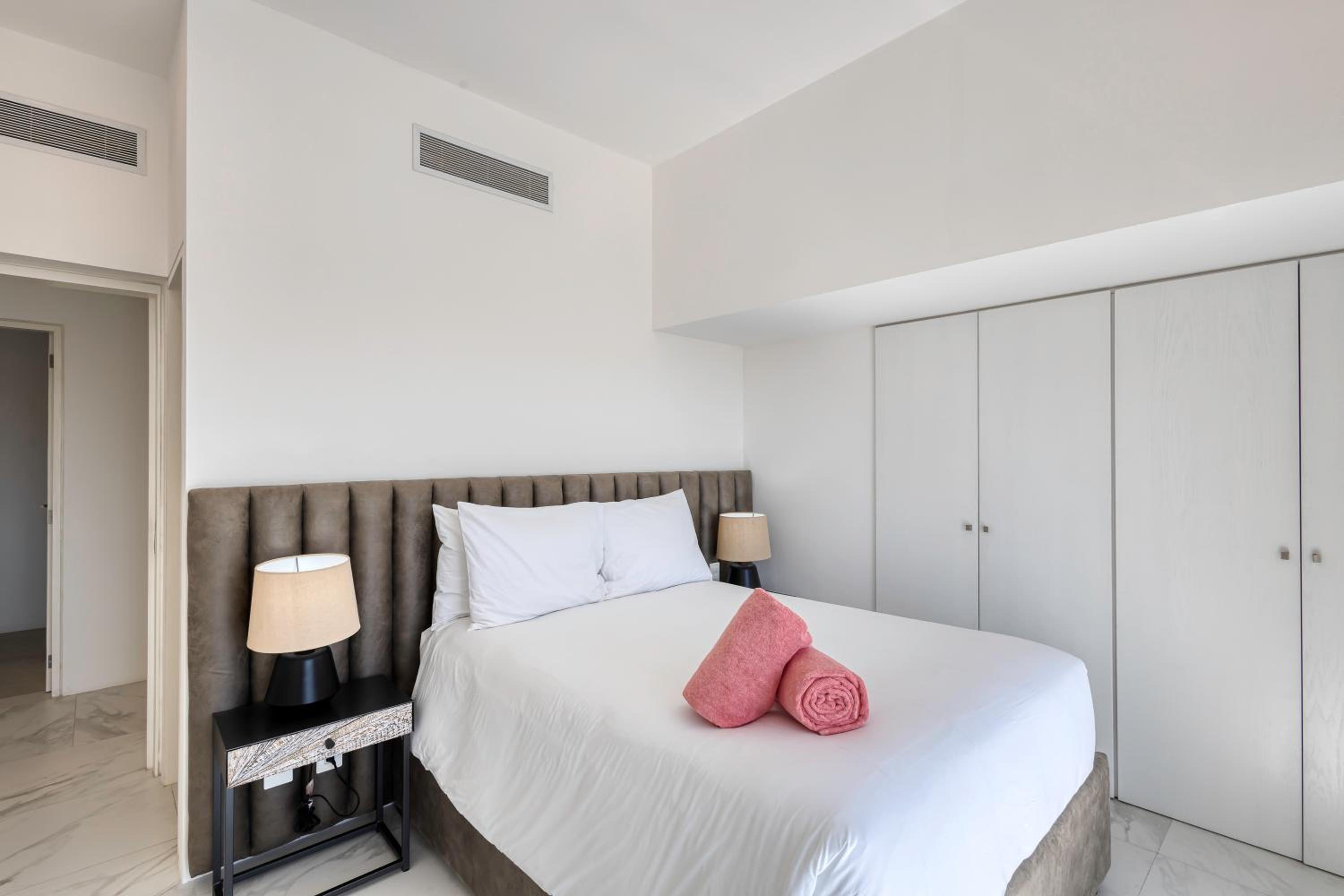Two-Bedroom Apartment with Terrace photo 3