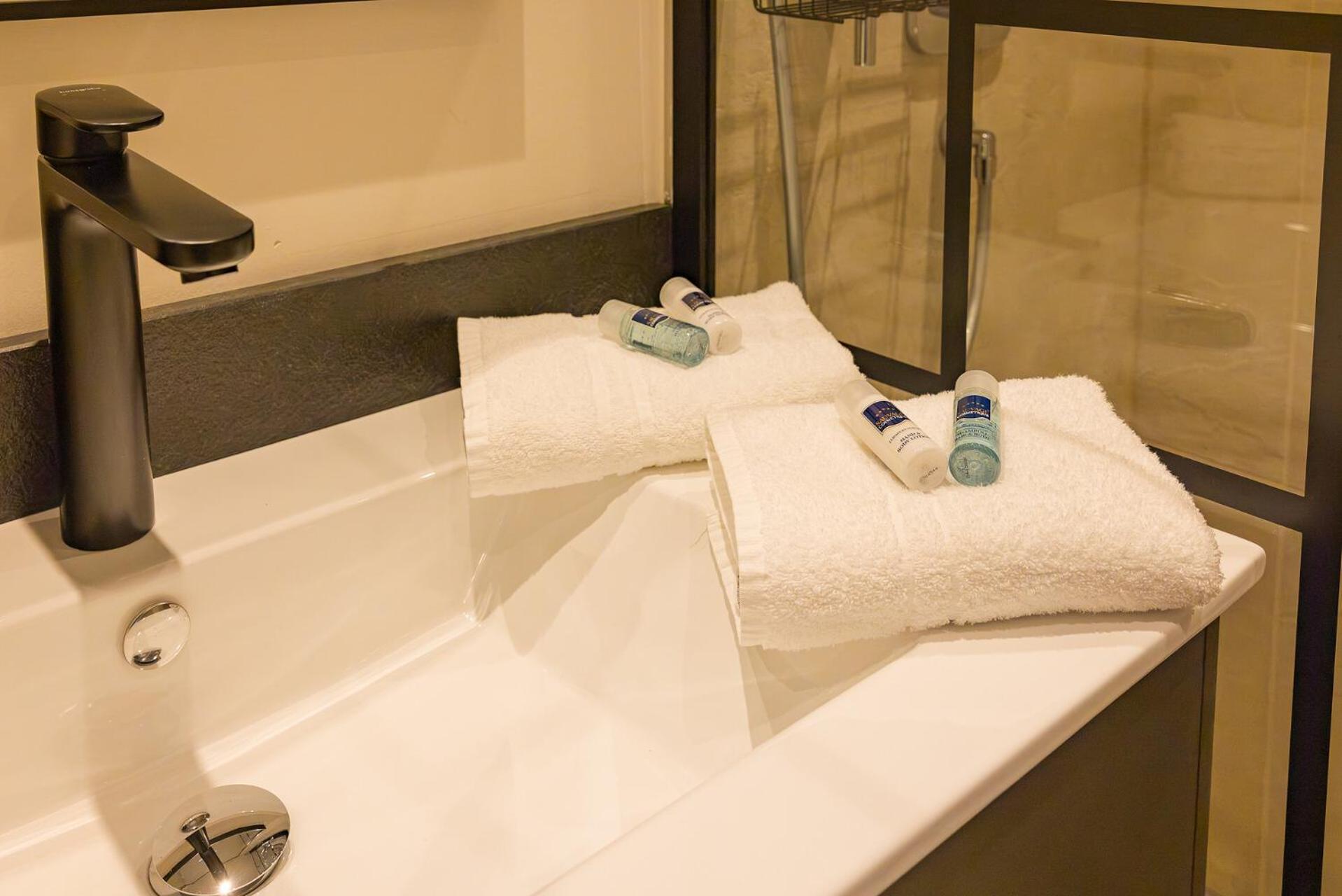 Premium Double Room photo 3