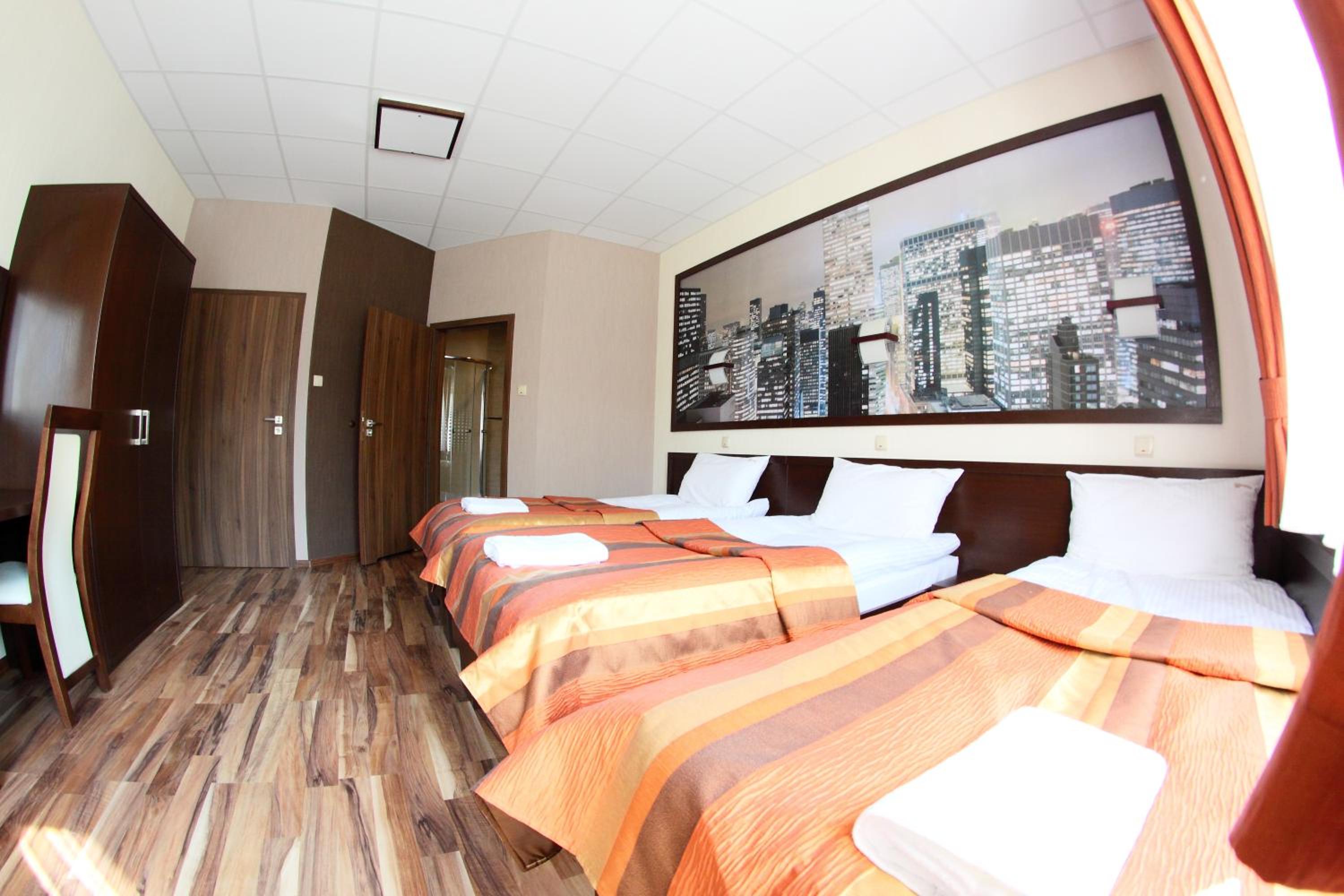 Triple Room - Photo 2