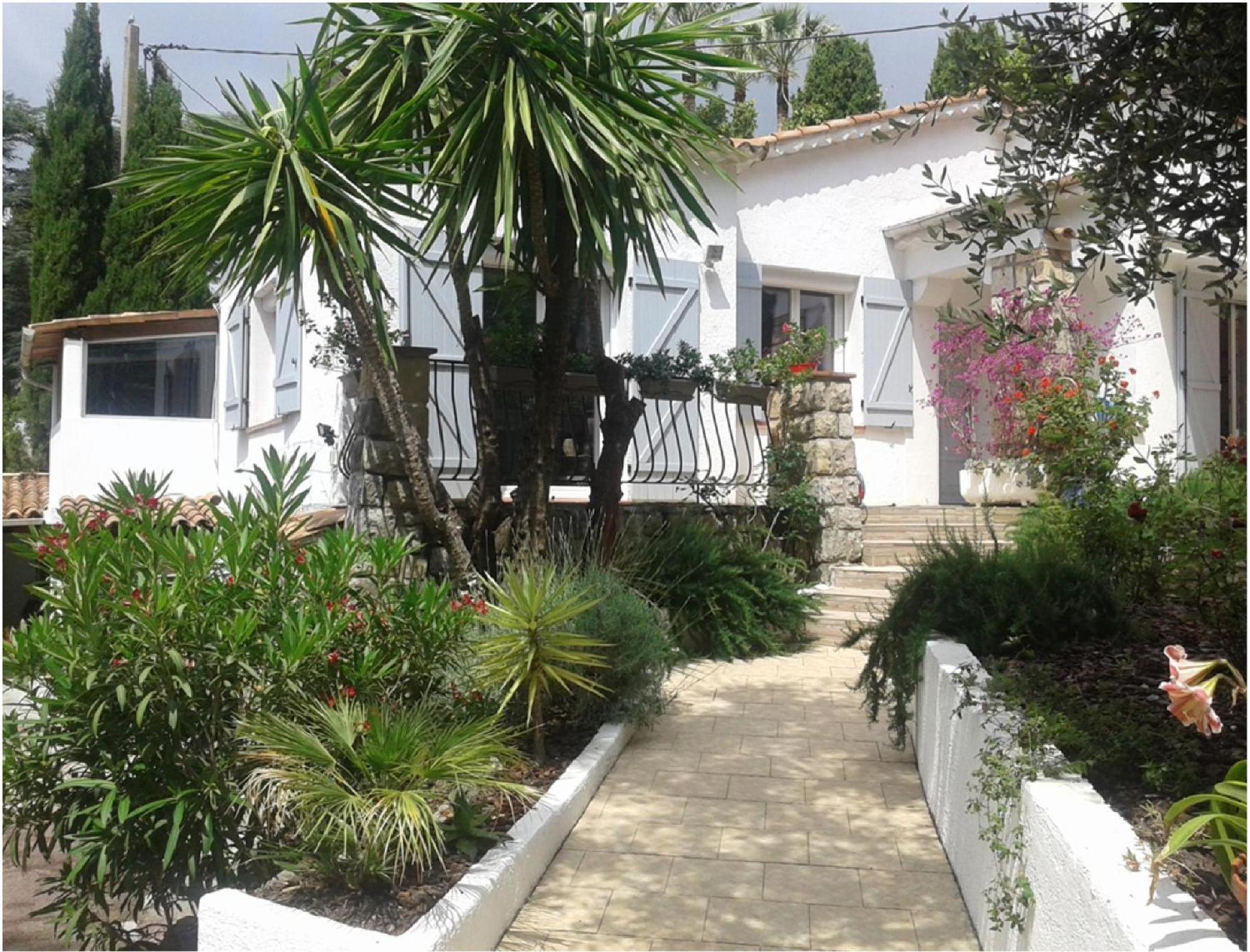 Two-Bedroom Apartment Cannes le Cannet near to city center and beach