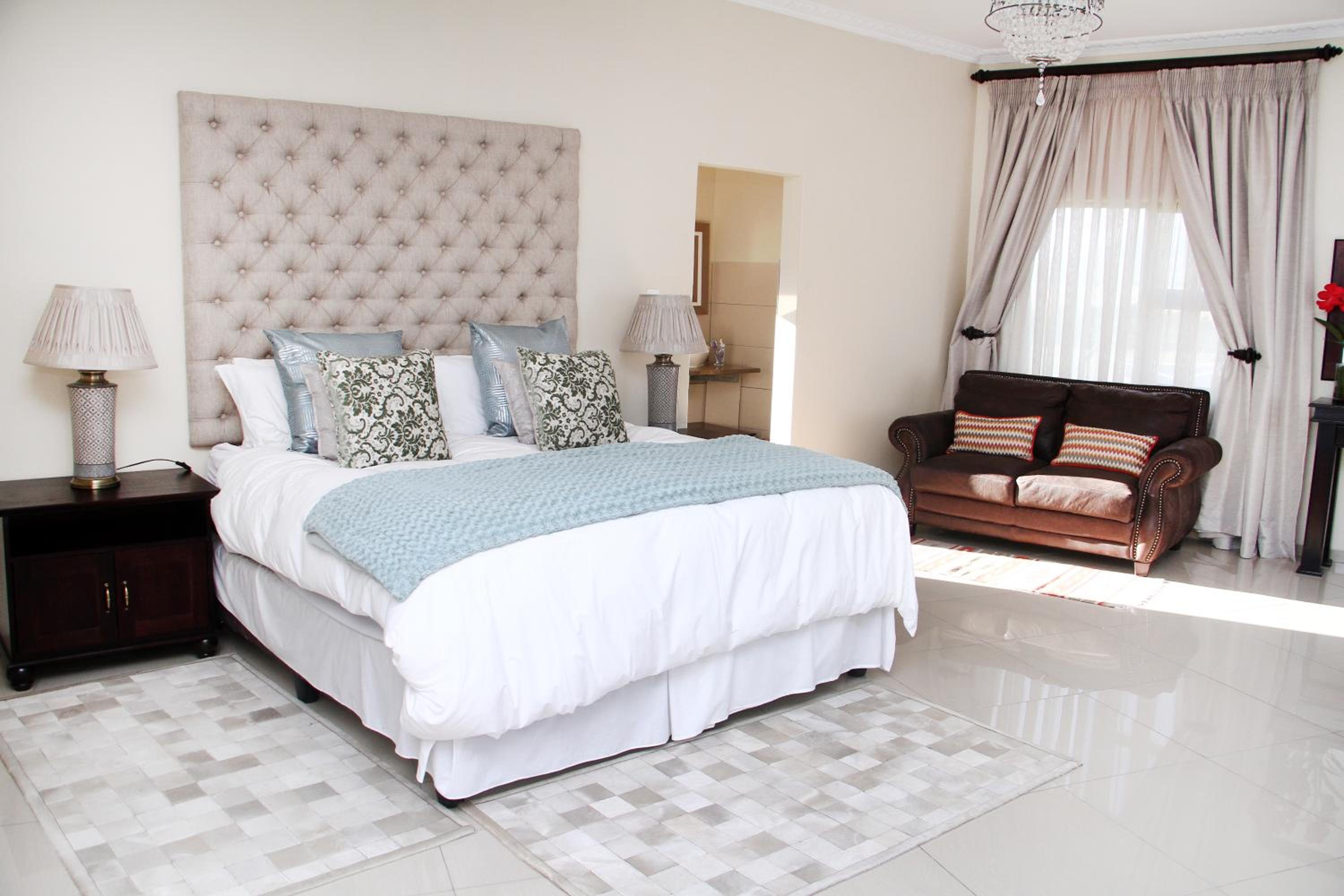 Standard Double Room with Two Double Beds photo 1