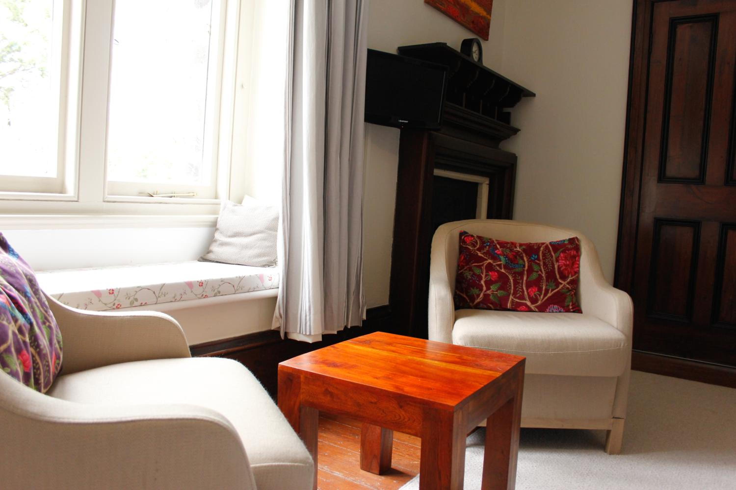 Standard King Room photo 3