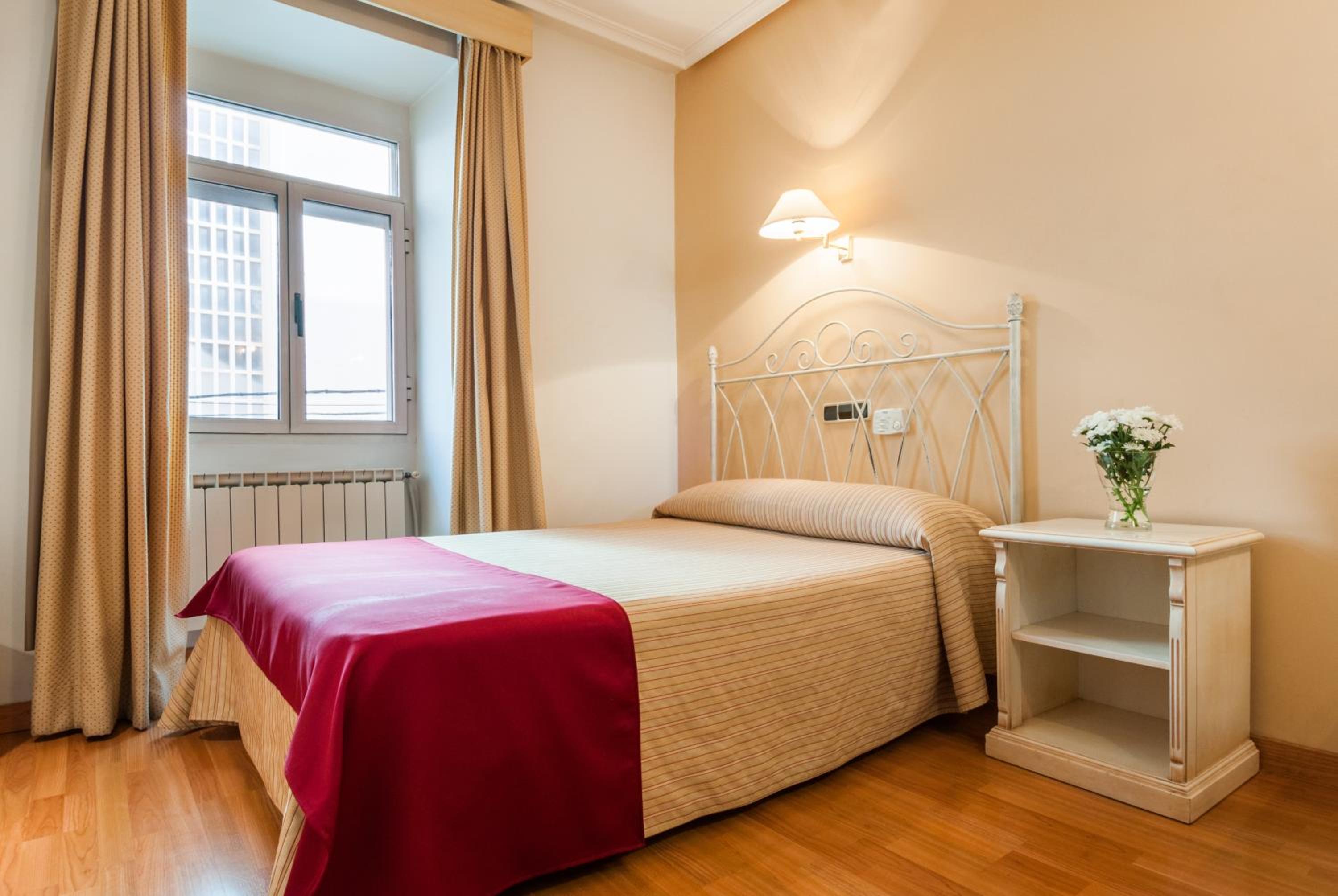 Double or Twin Room photo 2