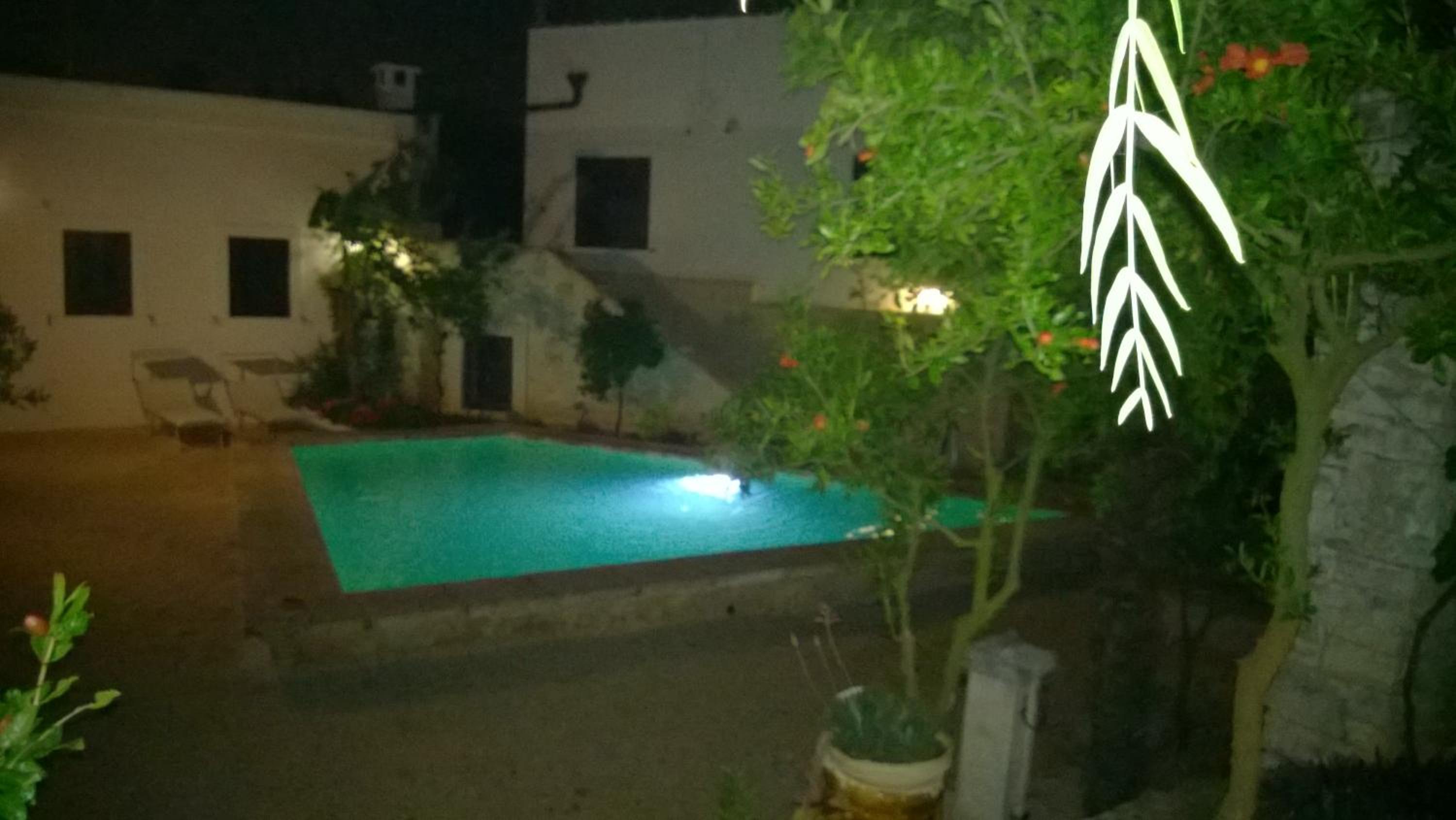 Apartment with Garden View - Photo 30