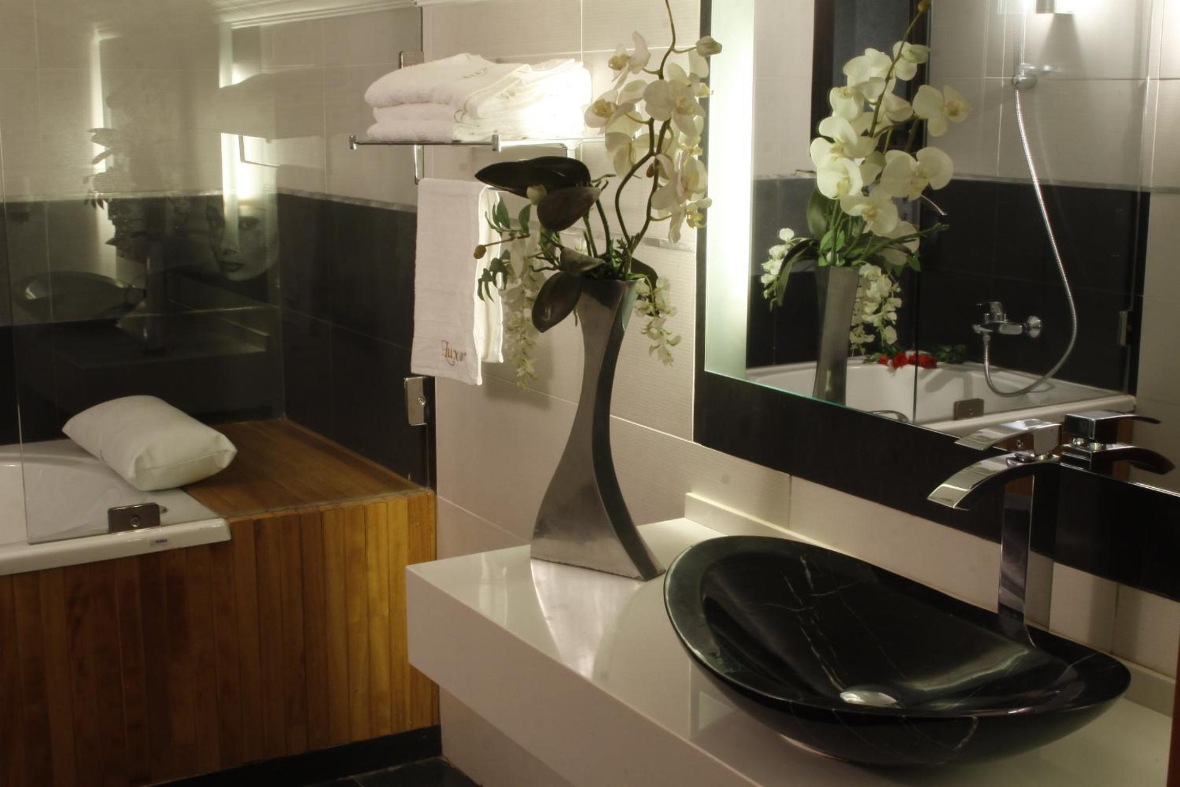 Executive Suite with Sea View
