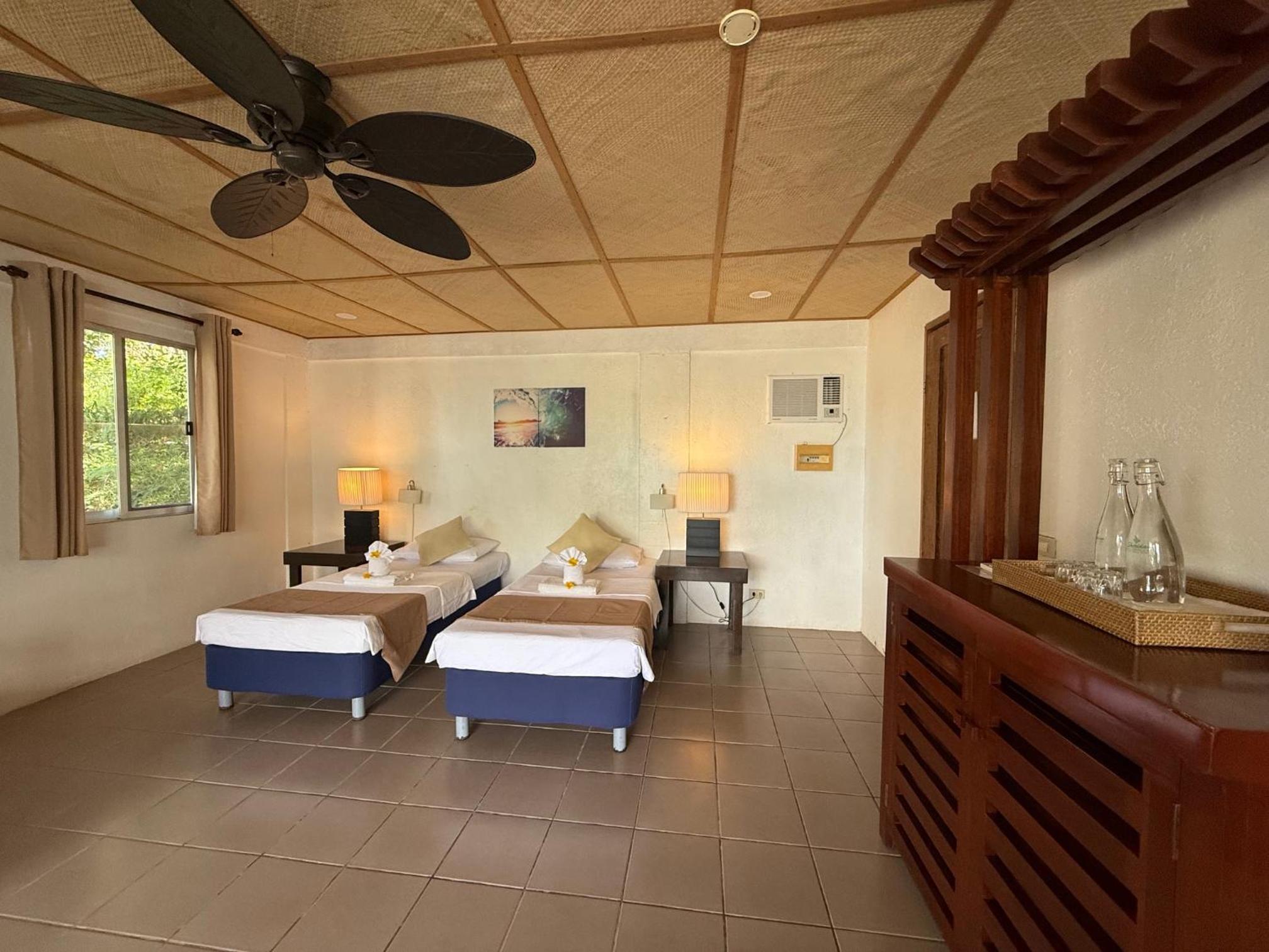 Villa with Sea View photo 3