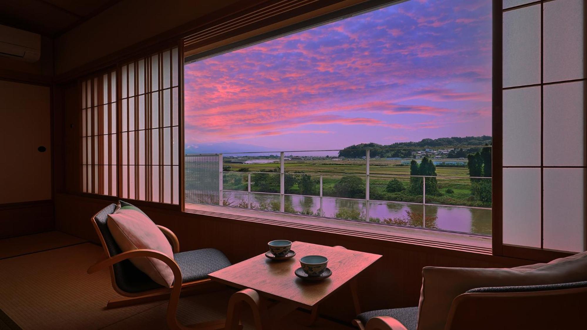 Japanese-Style Room