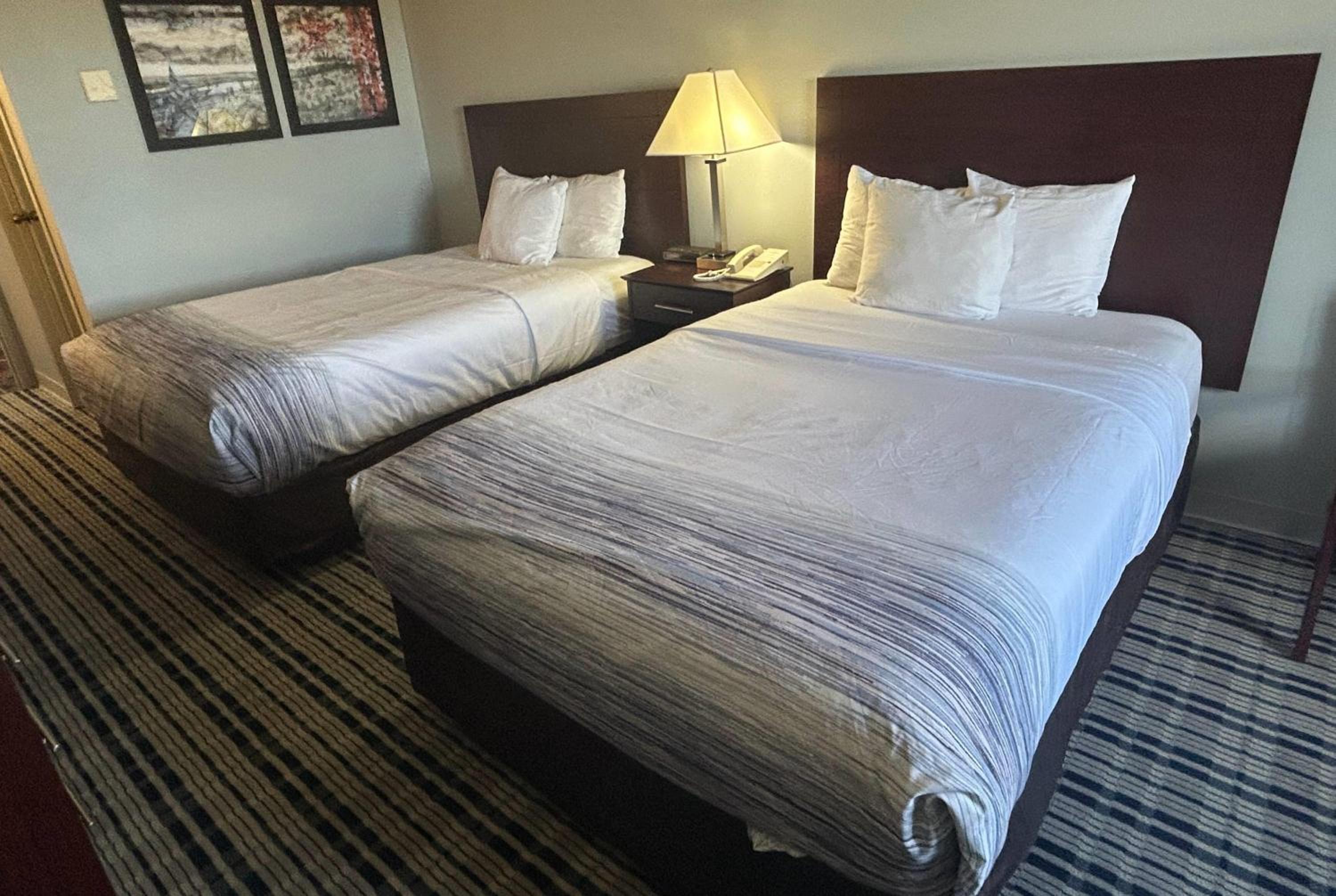 Double Room with Two Double Beds - Non-Smoking photo 2