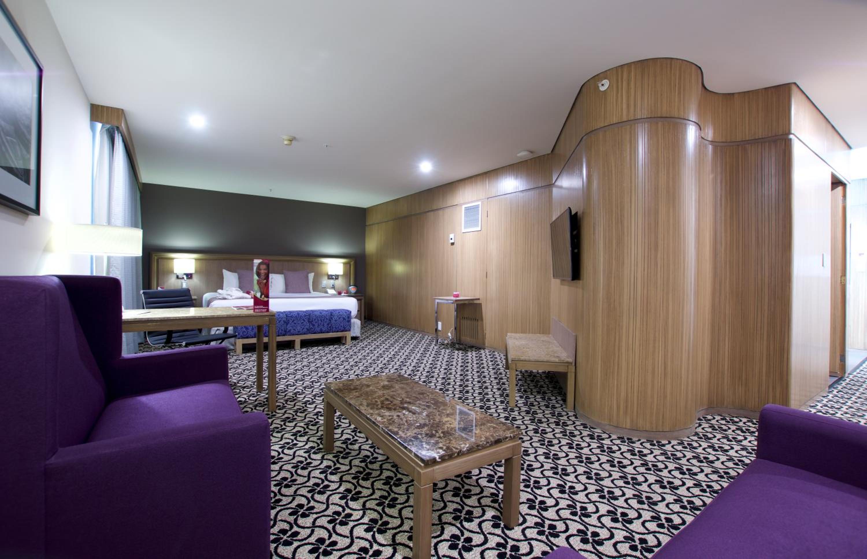 Junior King Suite - Photo 1