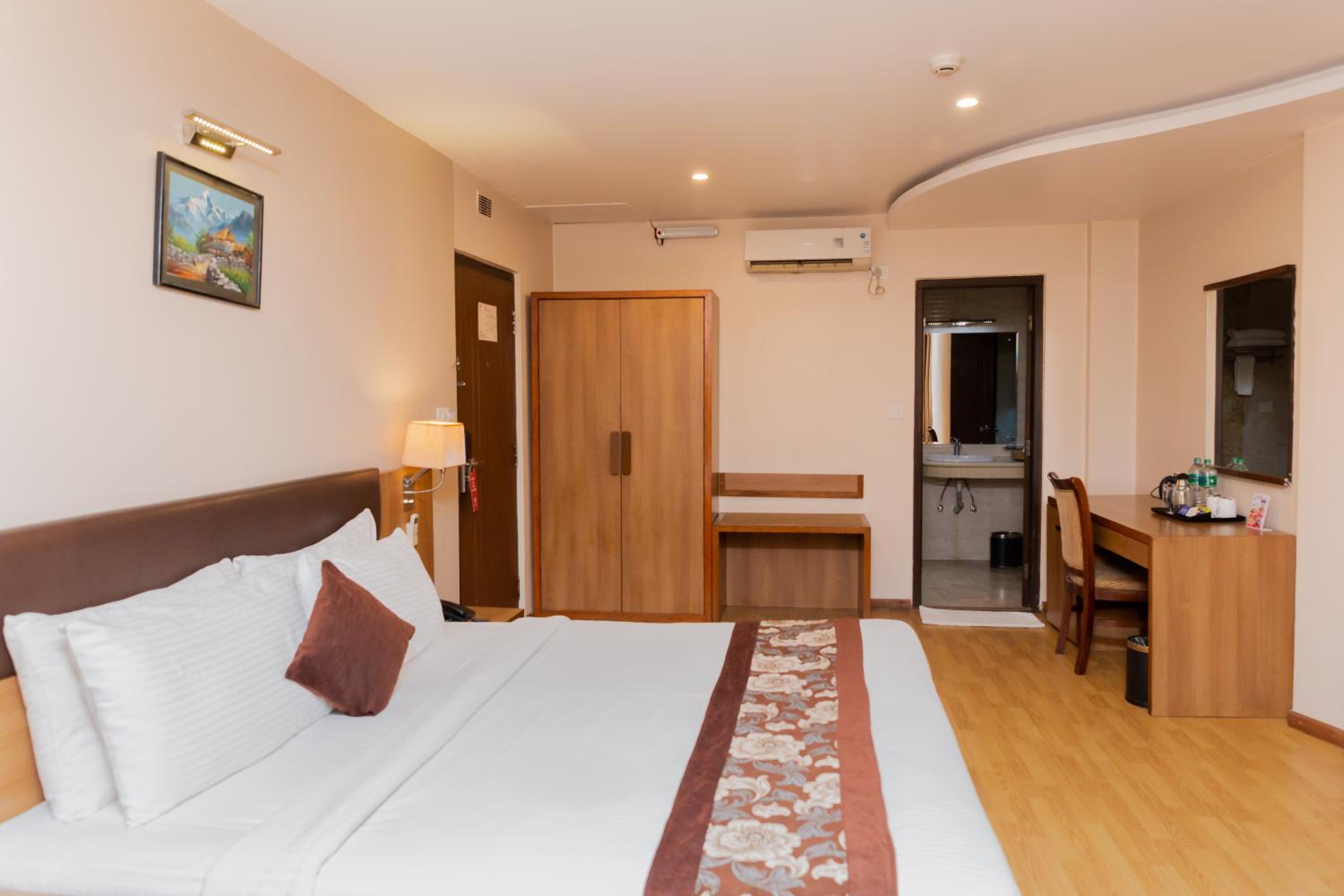 Deluxe King Room