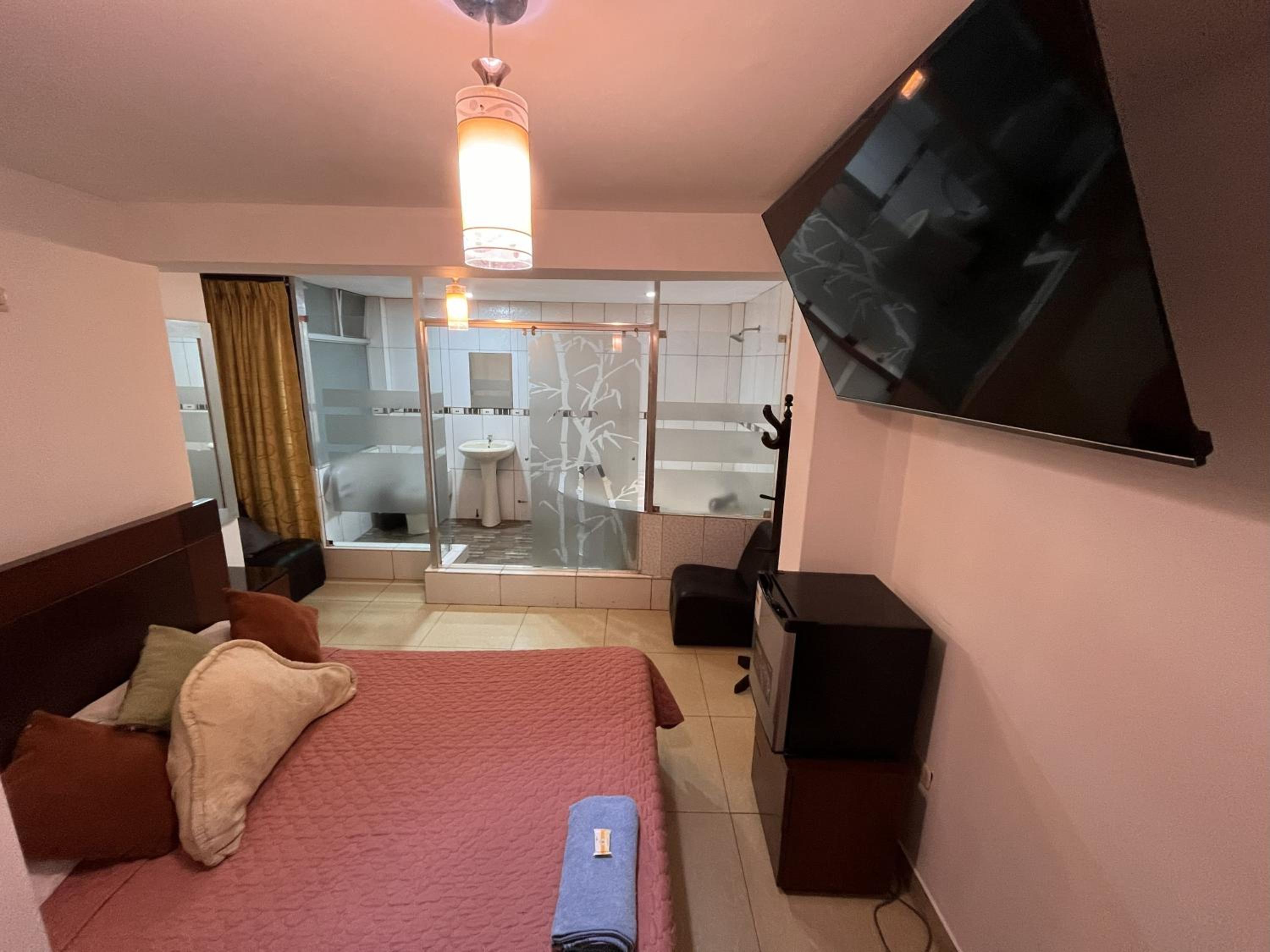 Queen Room with Spa Bath photo 3