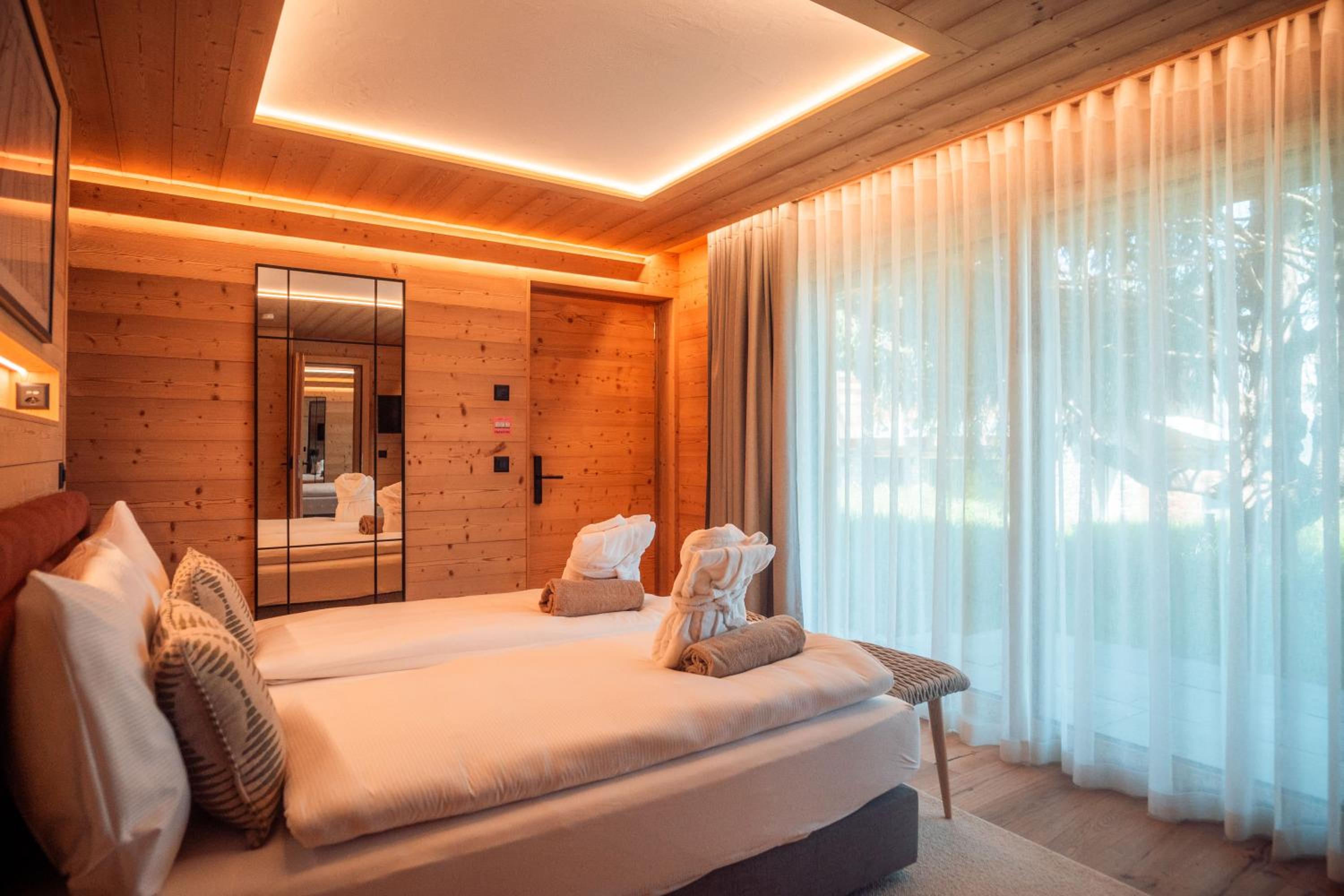 Standard Twin Room with Garden View photo 2