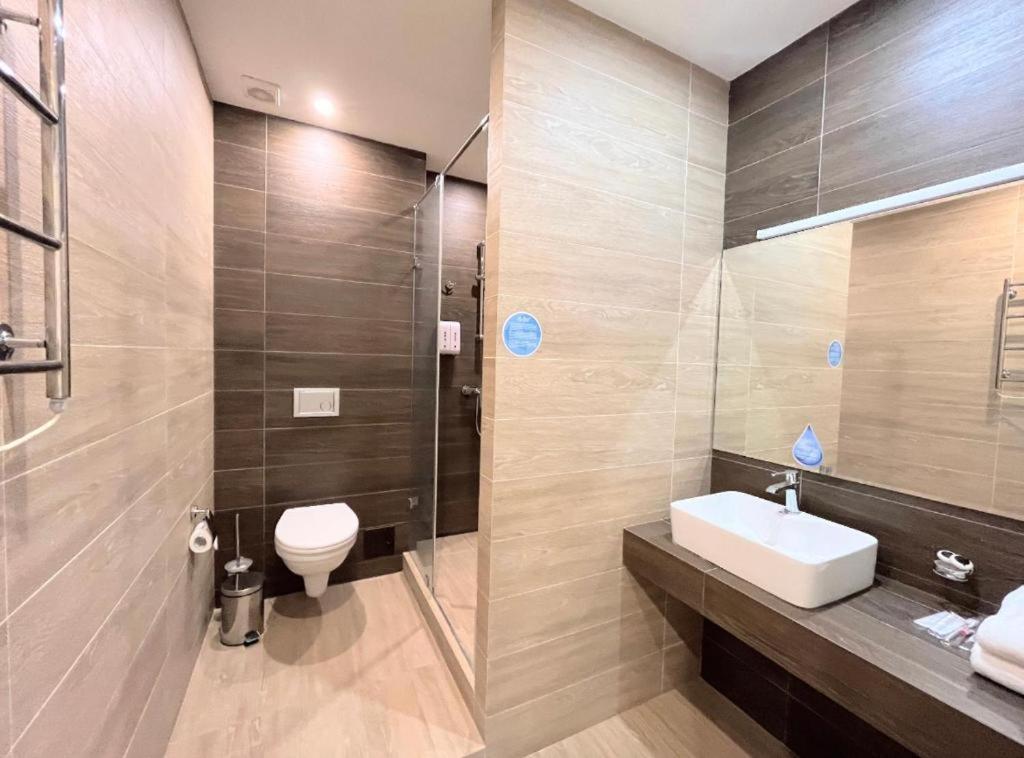 King Room with Balcony photo 1