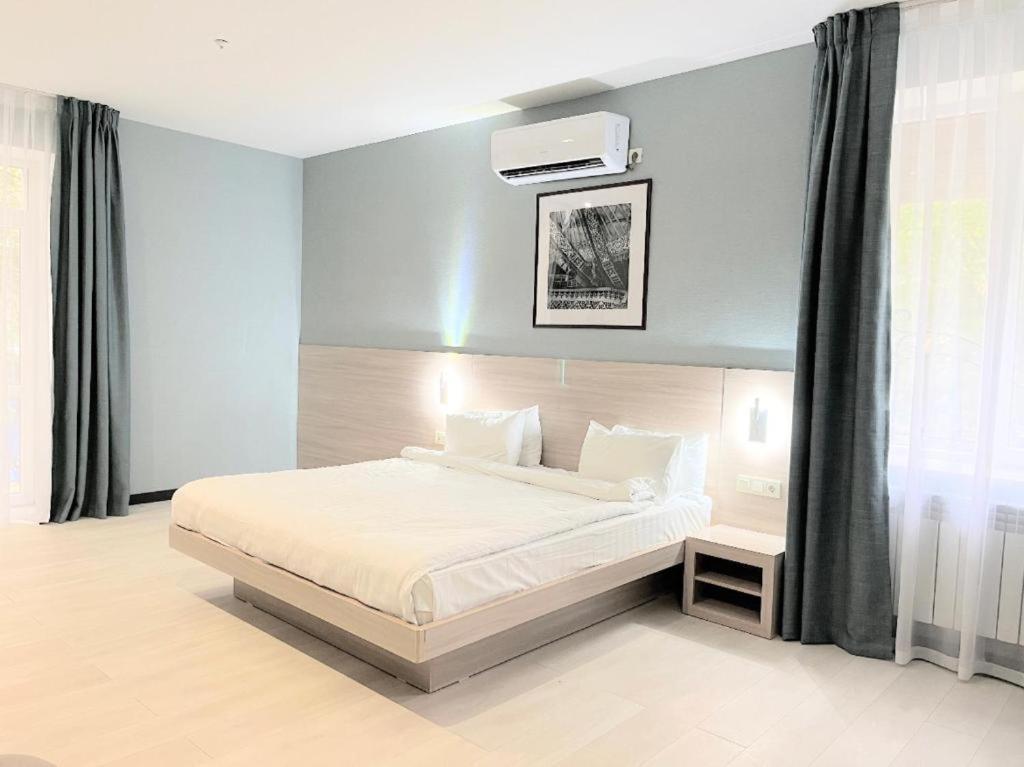 Suite with Balcony photo 2