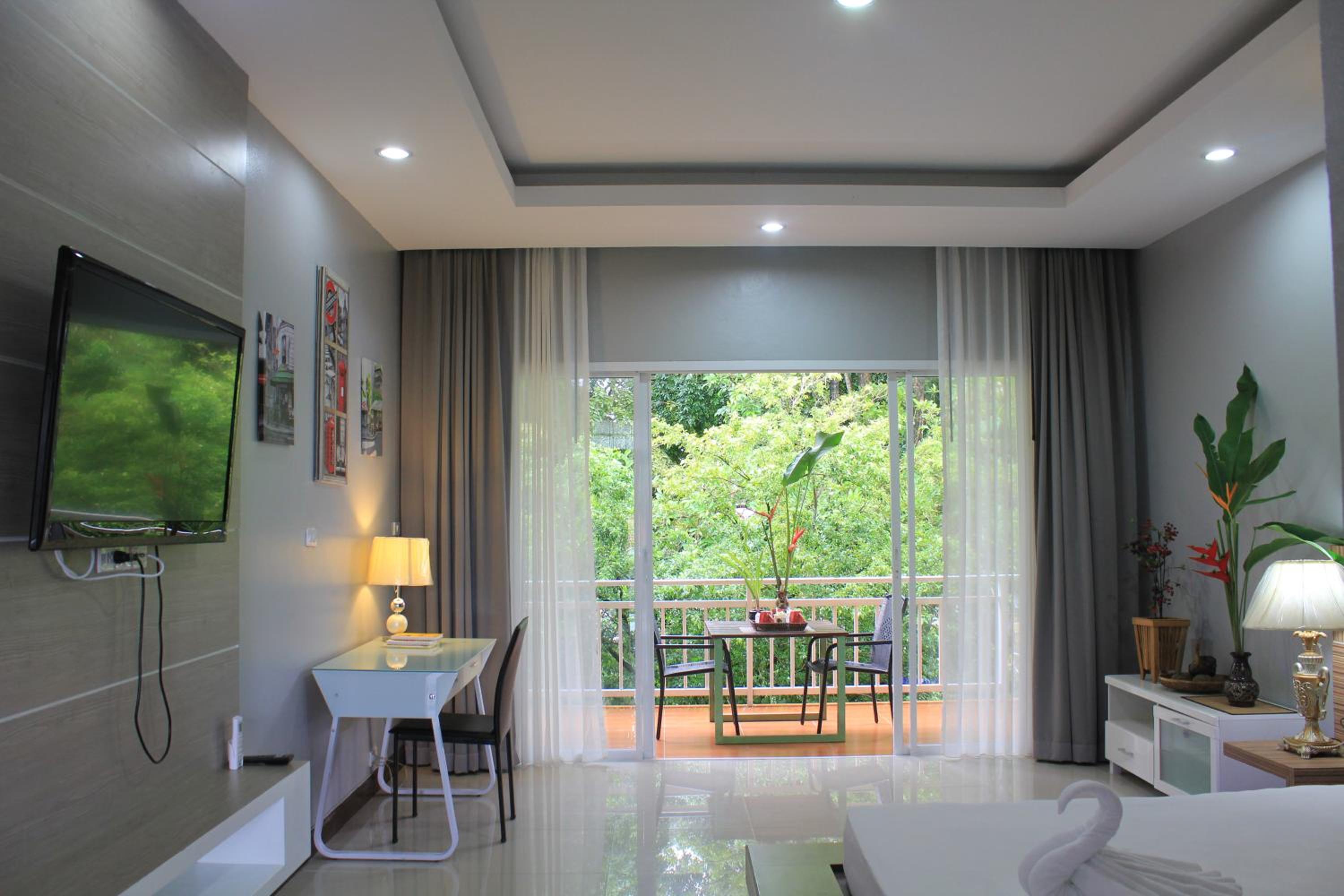 Studio with Garden View - Photo 3