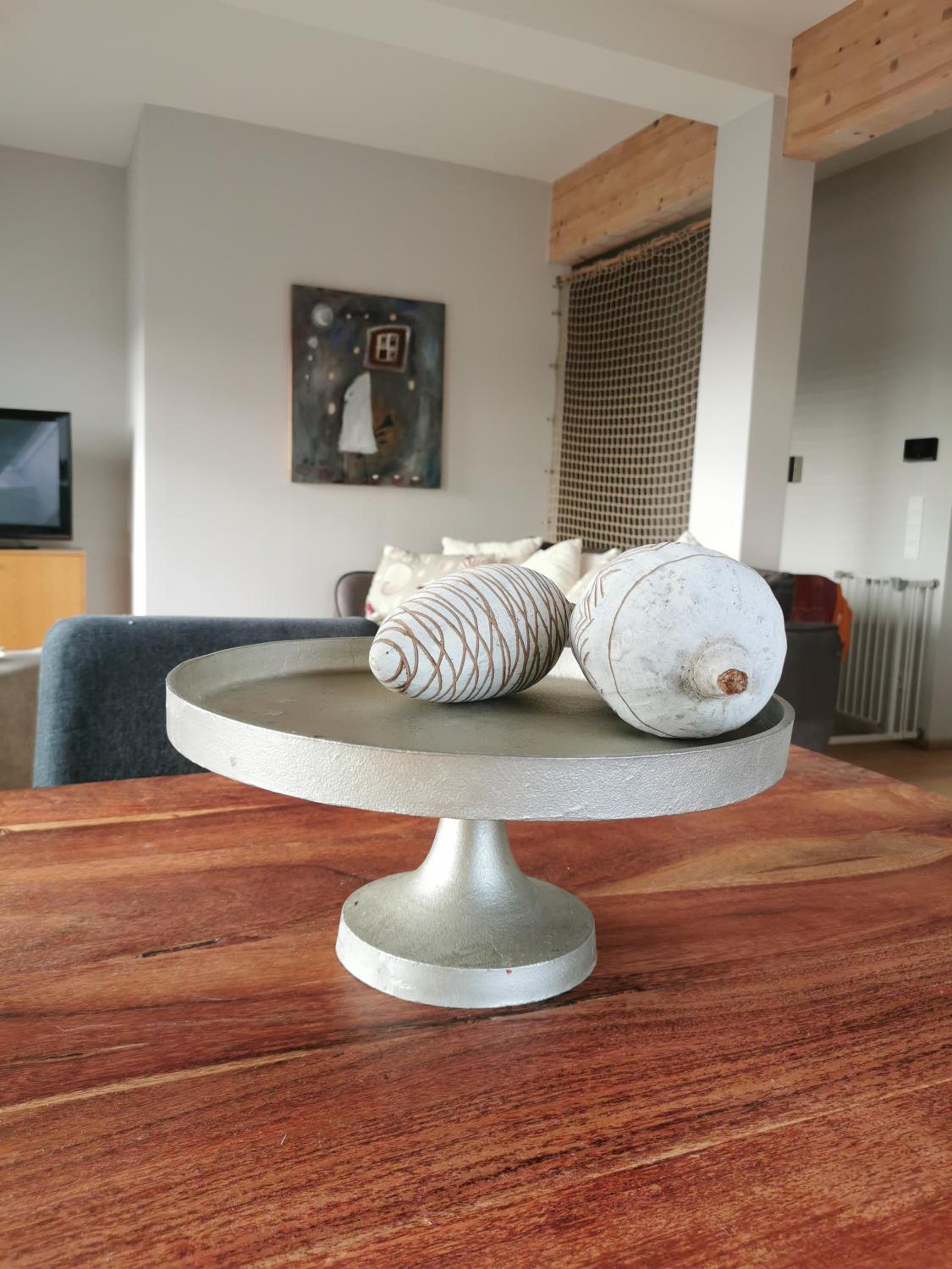 Three-Bedroom Apartment with Lake View