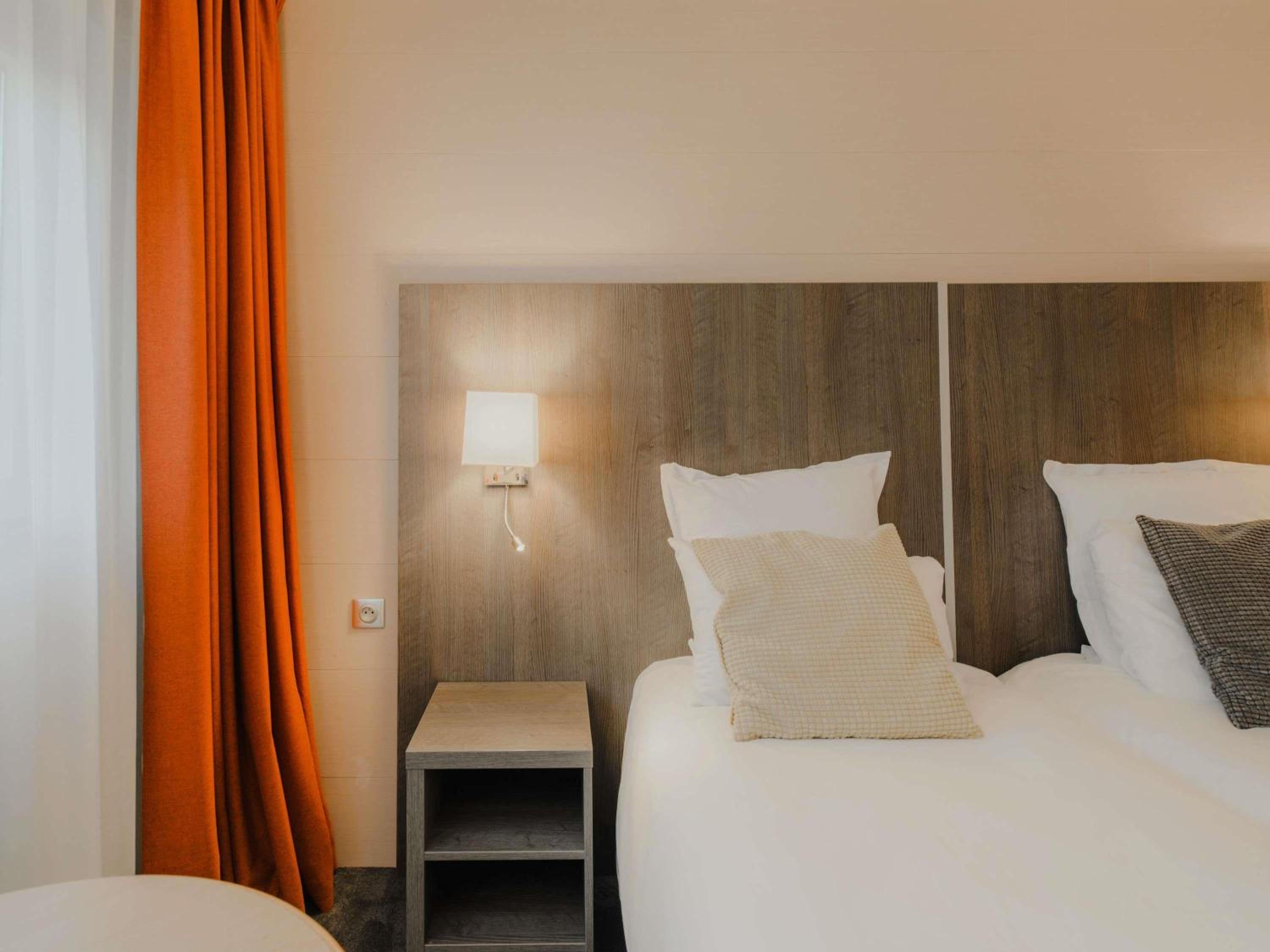 Classic Twin Room - Photo 2