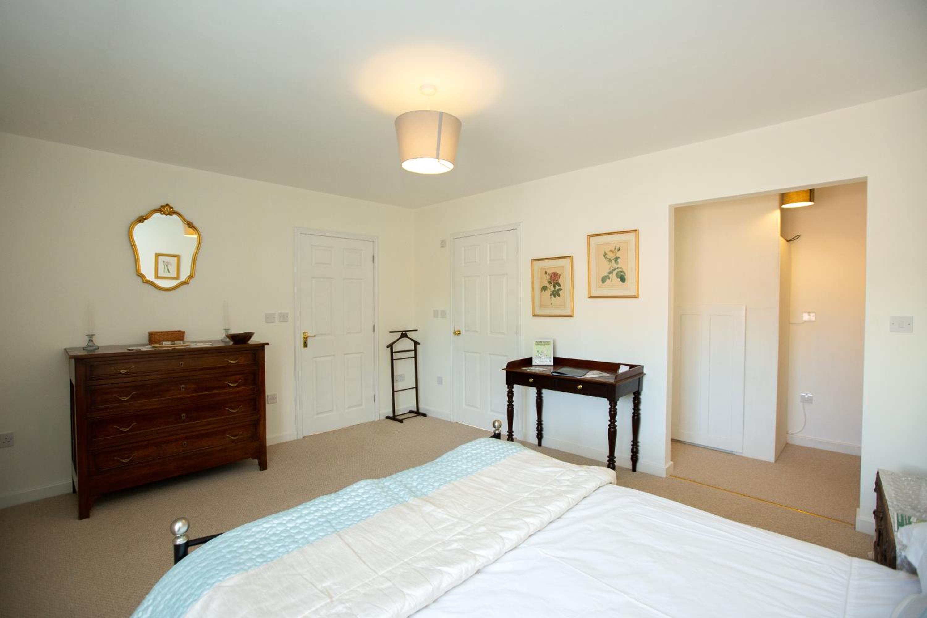 Deluxe Double Room with Shower photo 2