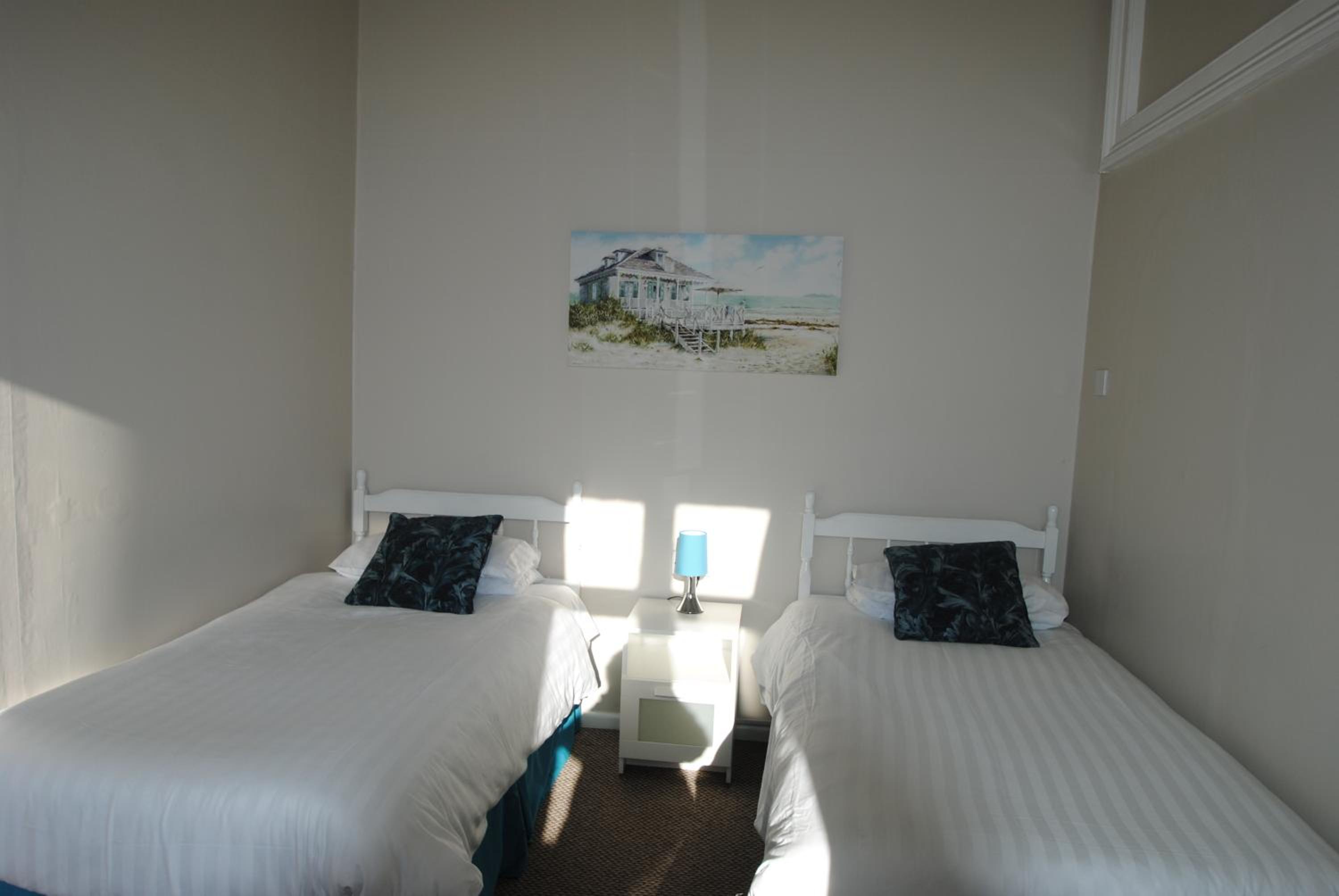 Twin Room with Terrace photo 3