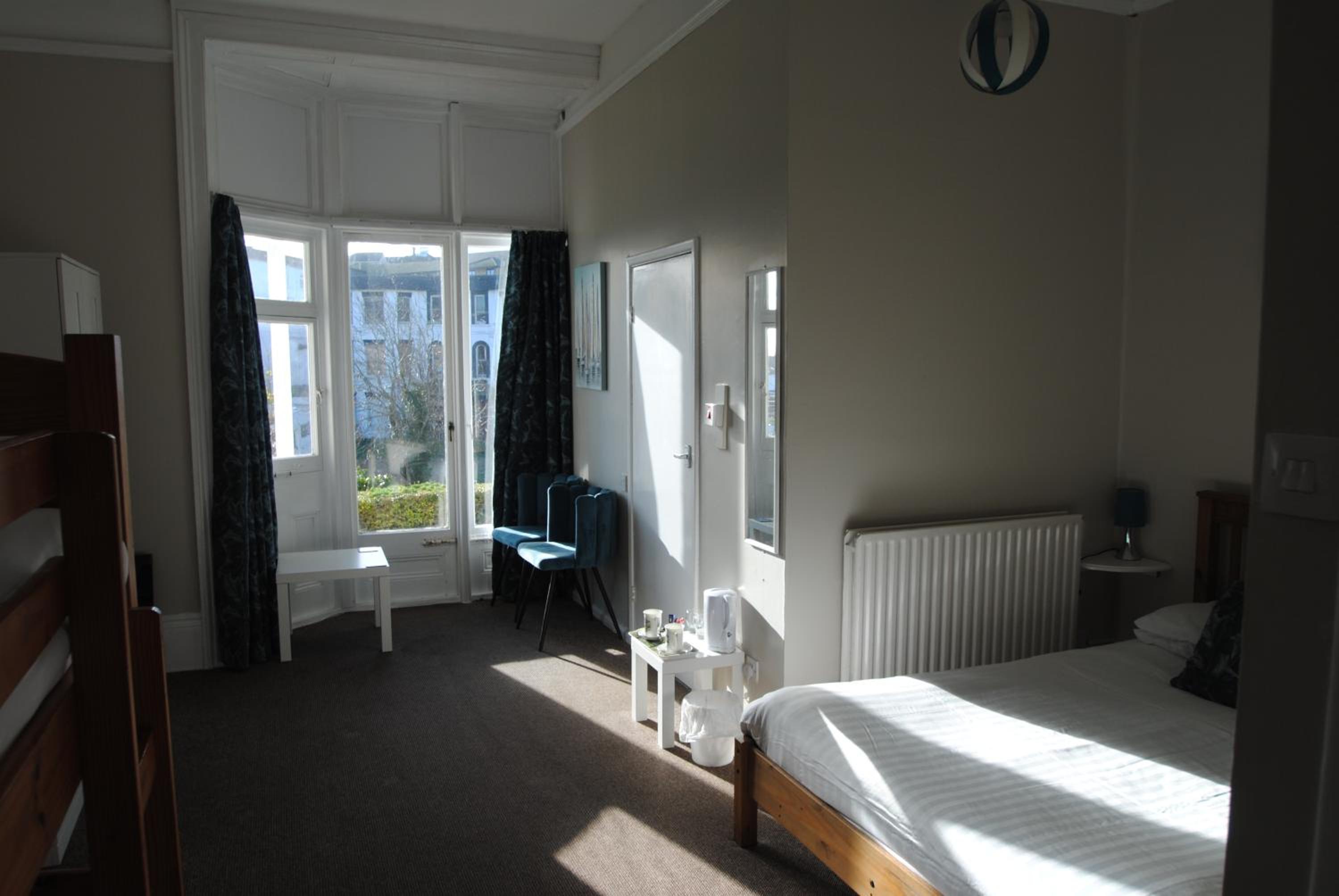 Family Room with Terrace photo 2