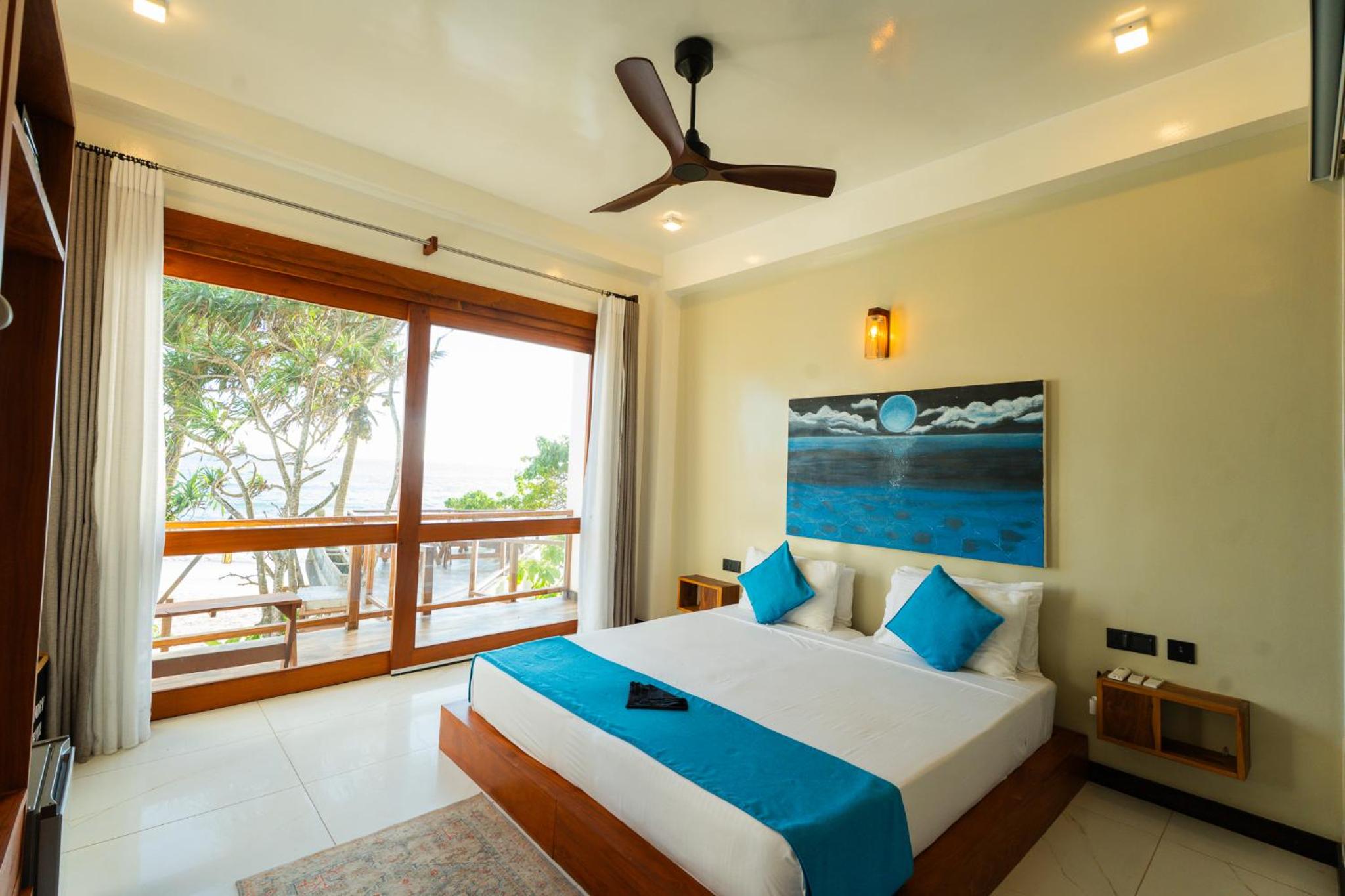 Deluxe Double or Twin Room with Sea View