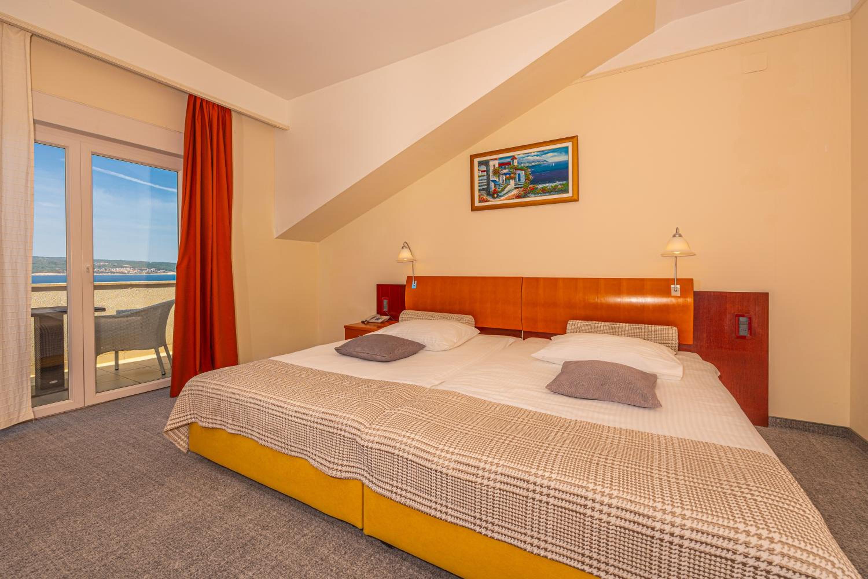 Family Room with Sea View - Photo 2