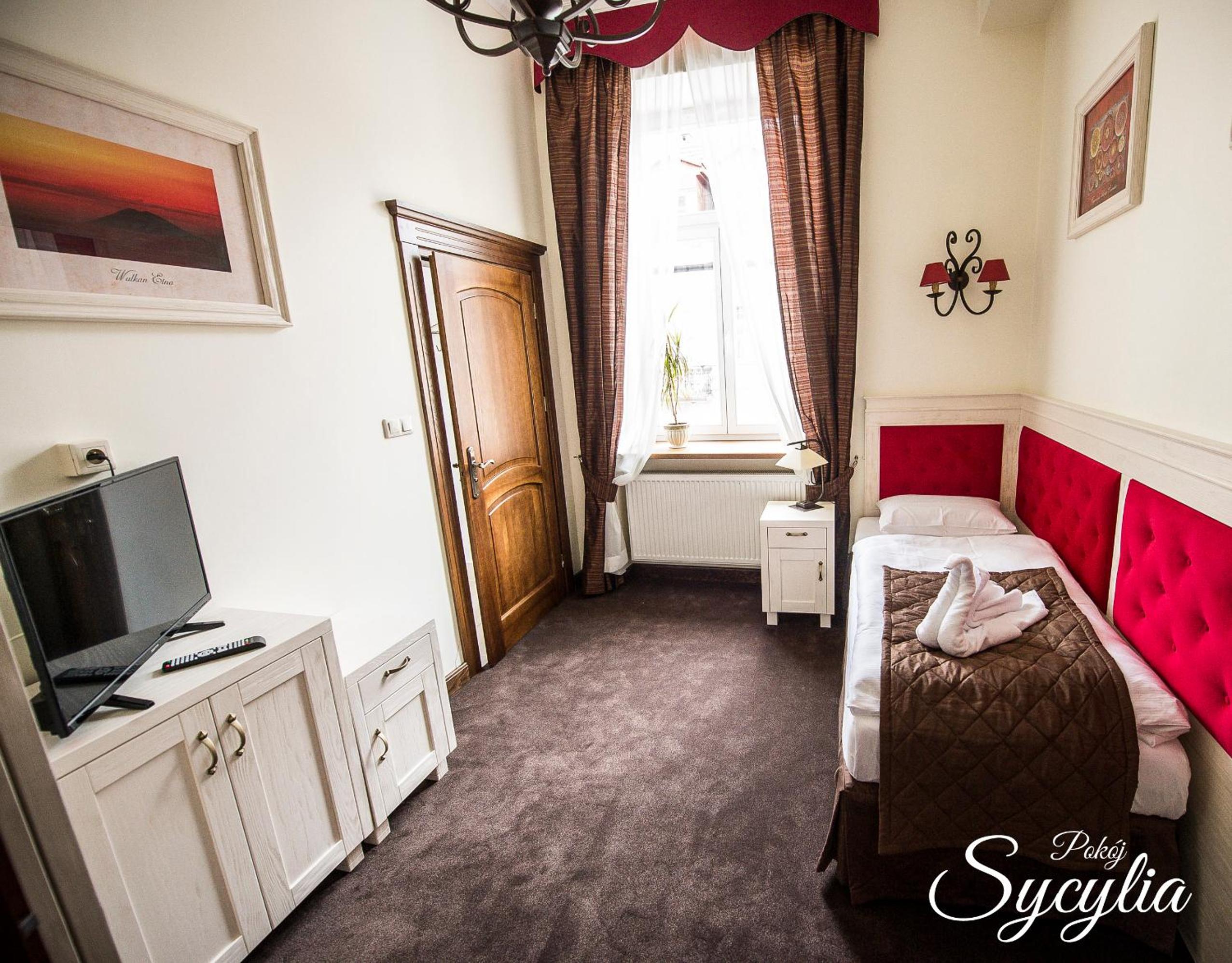Large Single Room photo 2