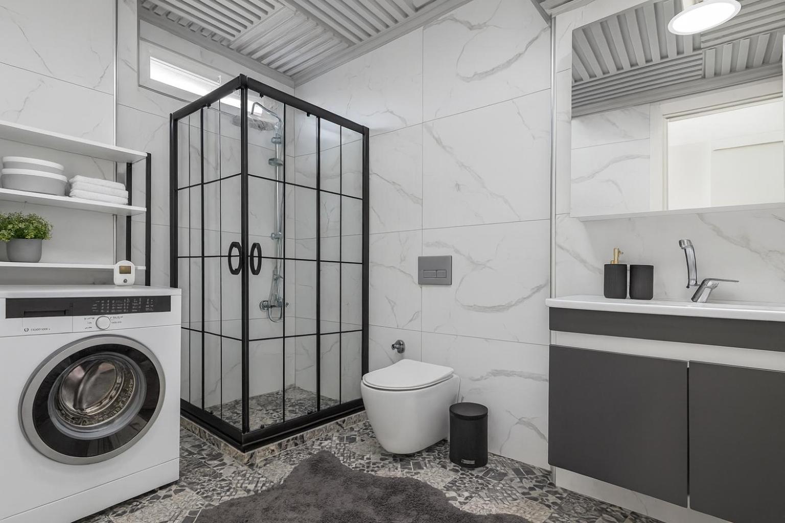 One-Bedroom Apartment with Garden photo 1