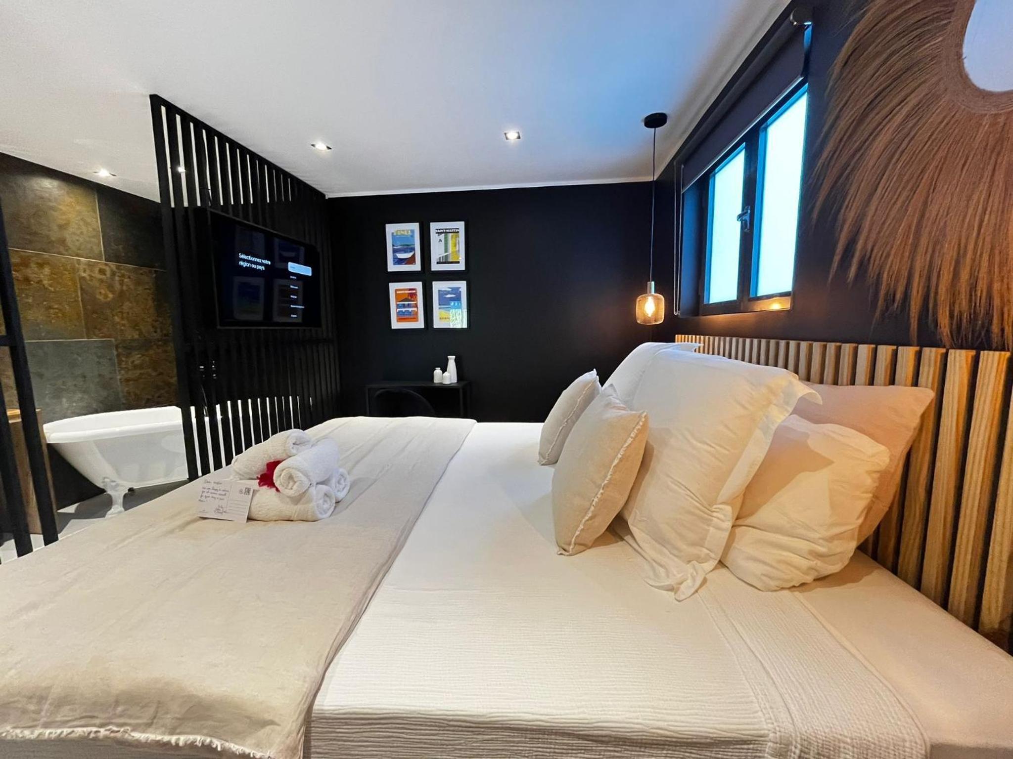 Deluxe Junior Suite