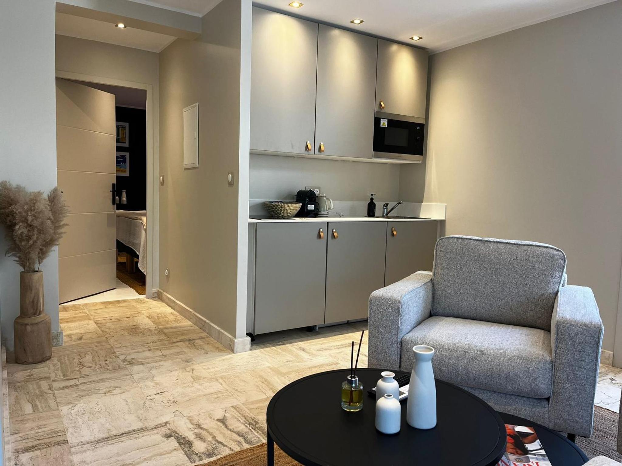 Deluxe Junior Suite photo 3