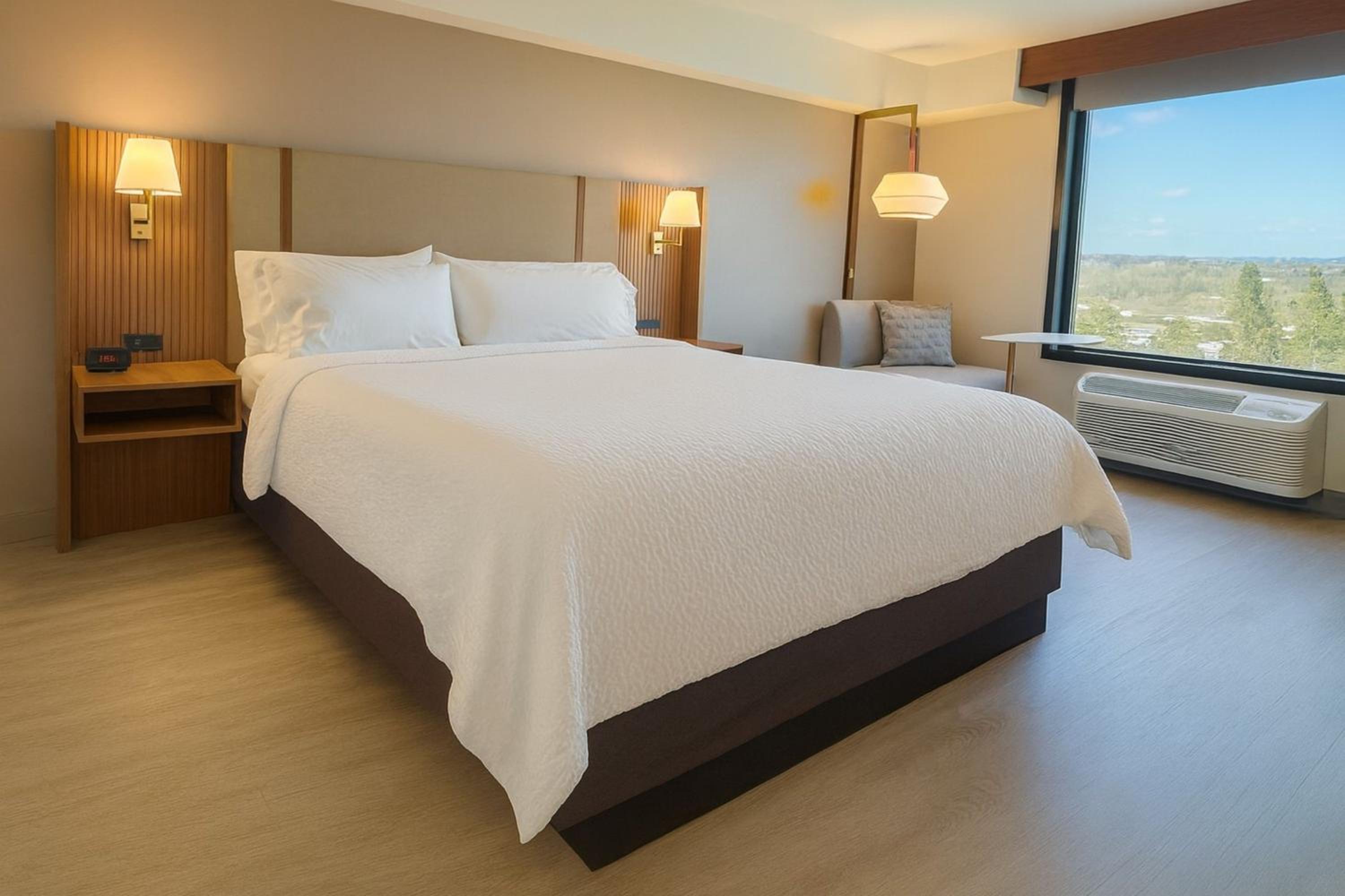 Standard King Room - Photo 3