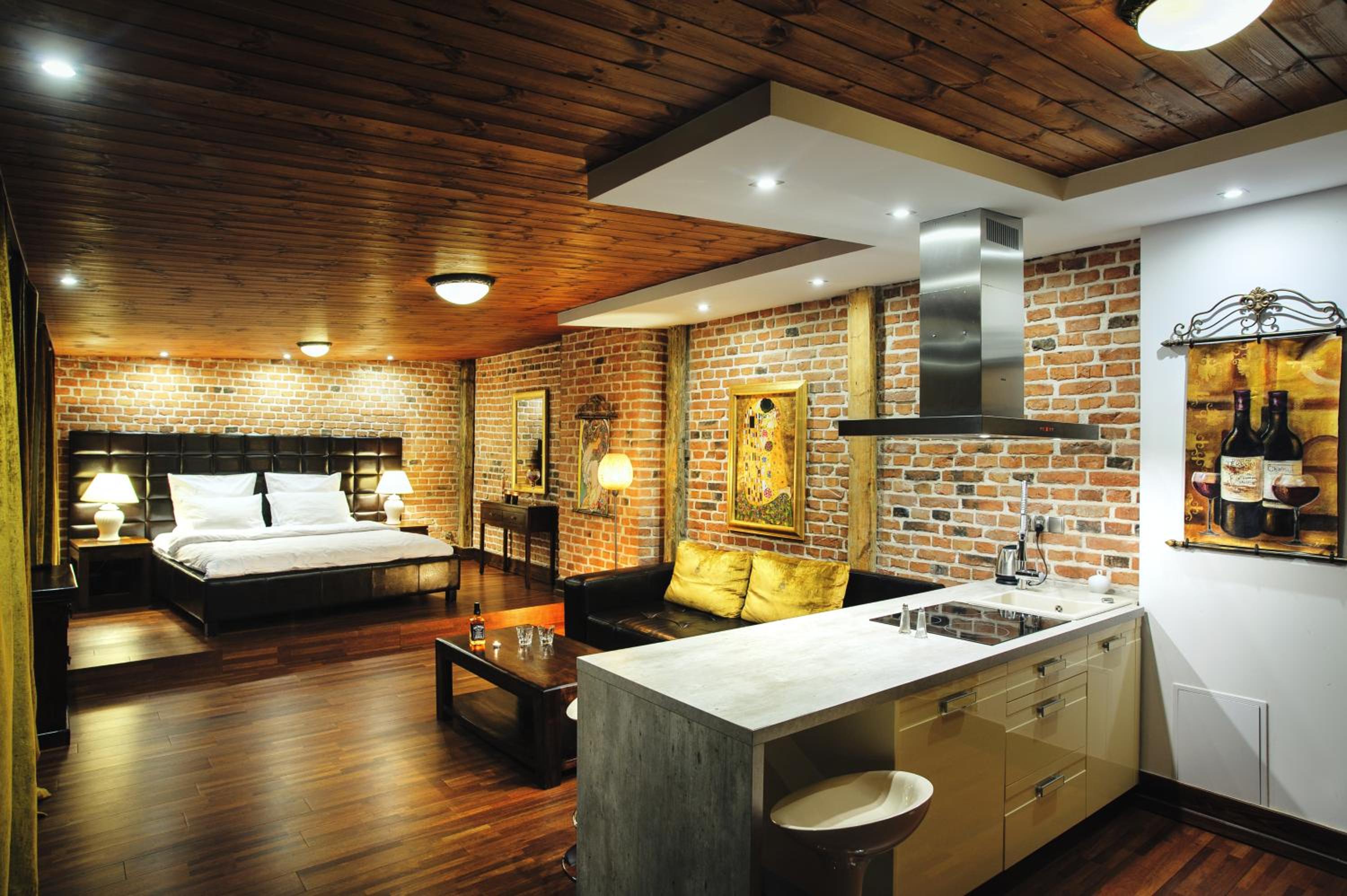 Studio Apartment