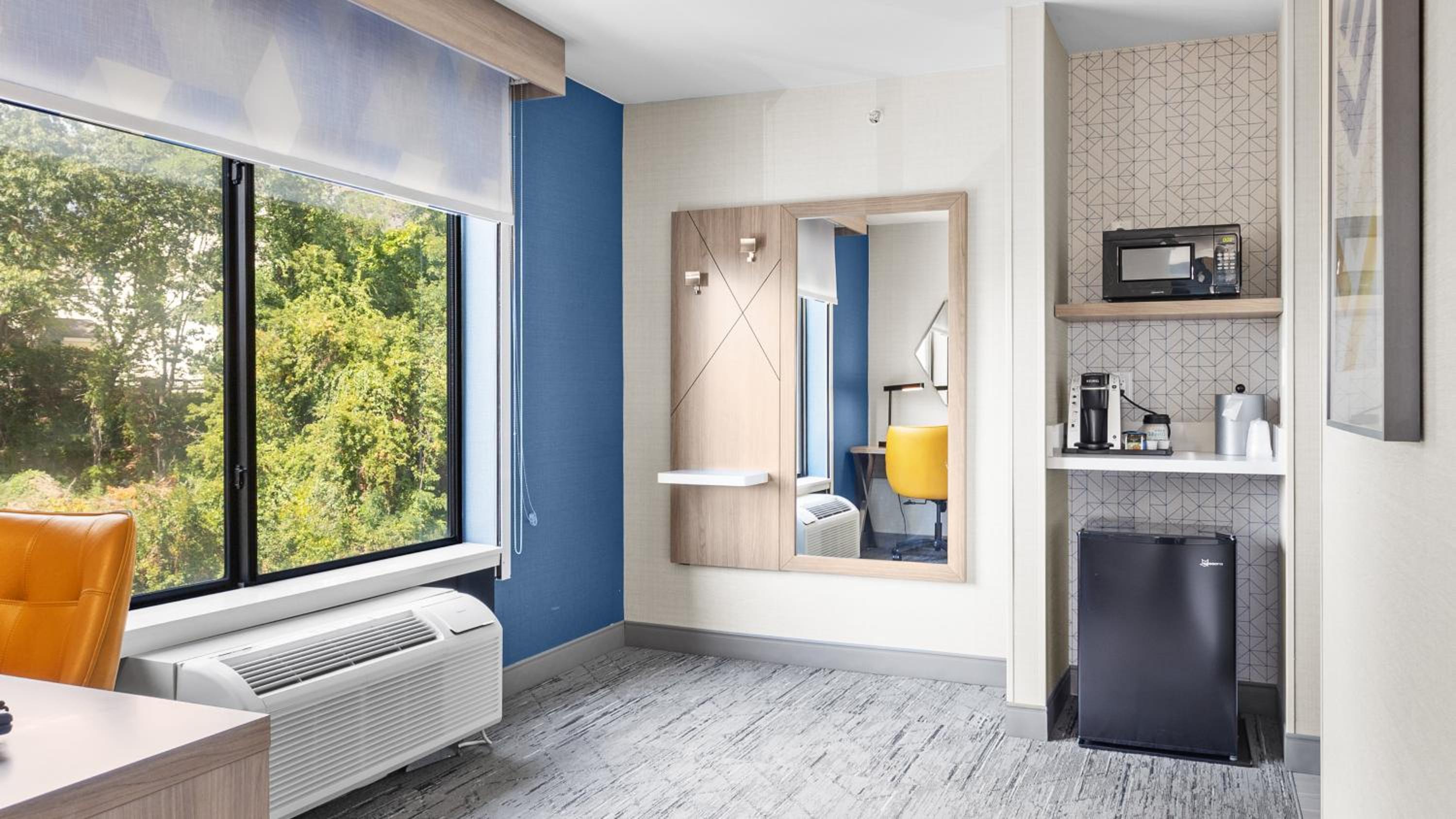 Holiday Inn Express Hotel & Suites Manchester - Airport by IHG, Photo 6