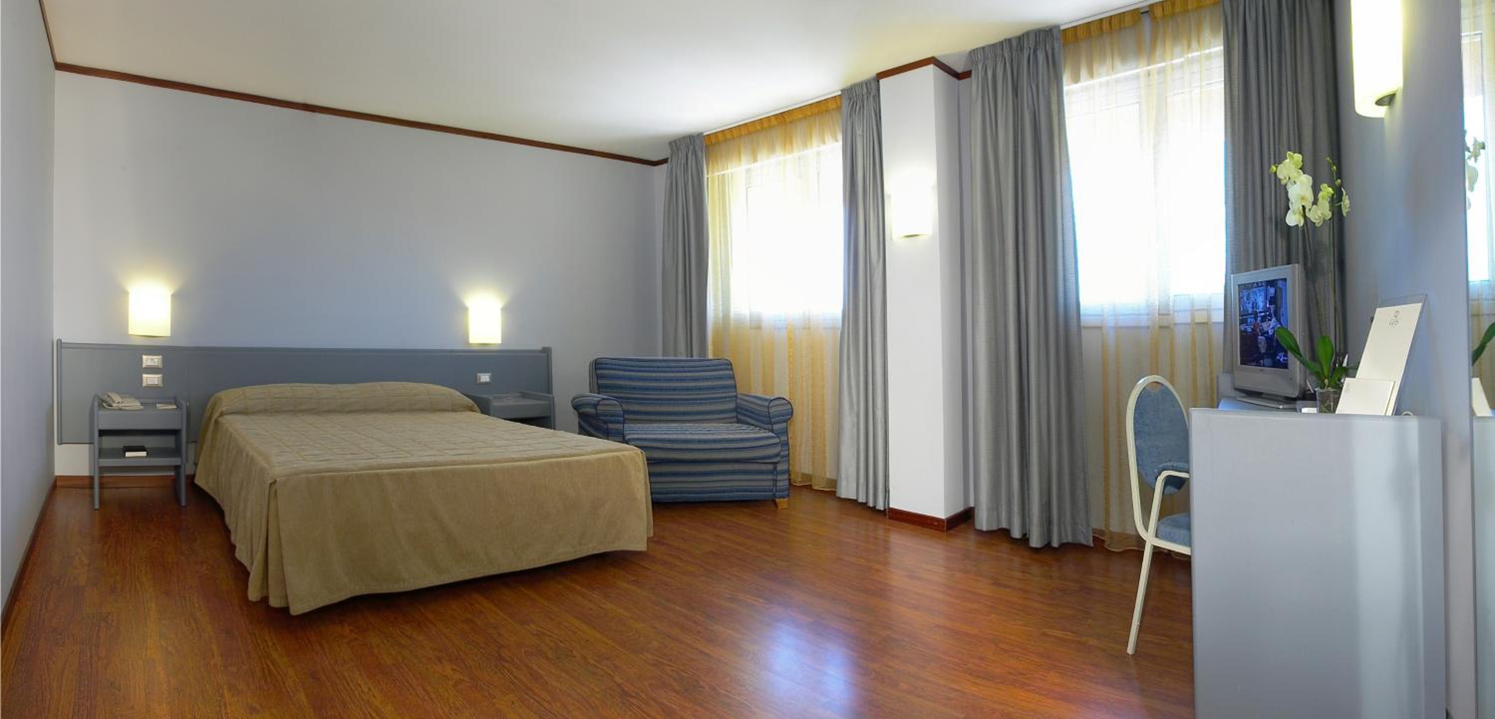 Standard Double Room - Photo 4
